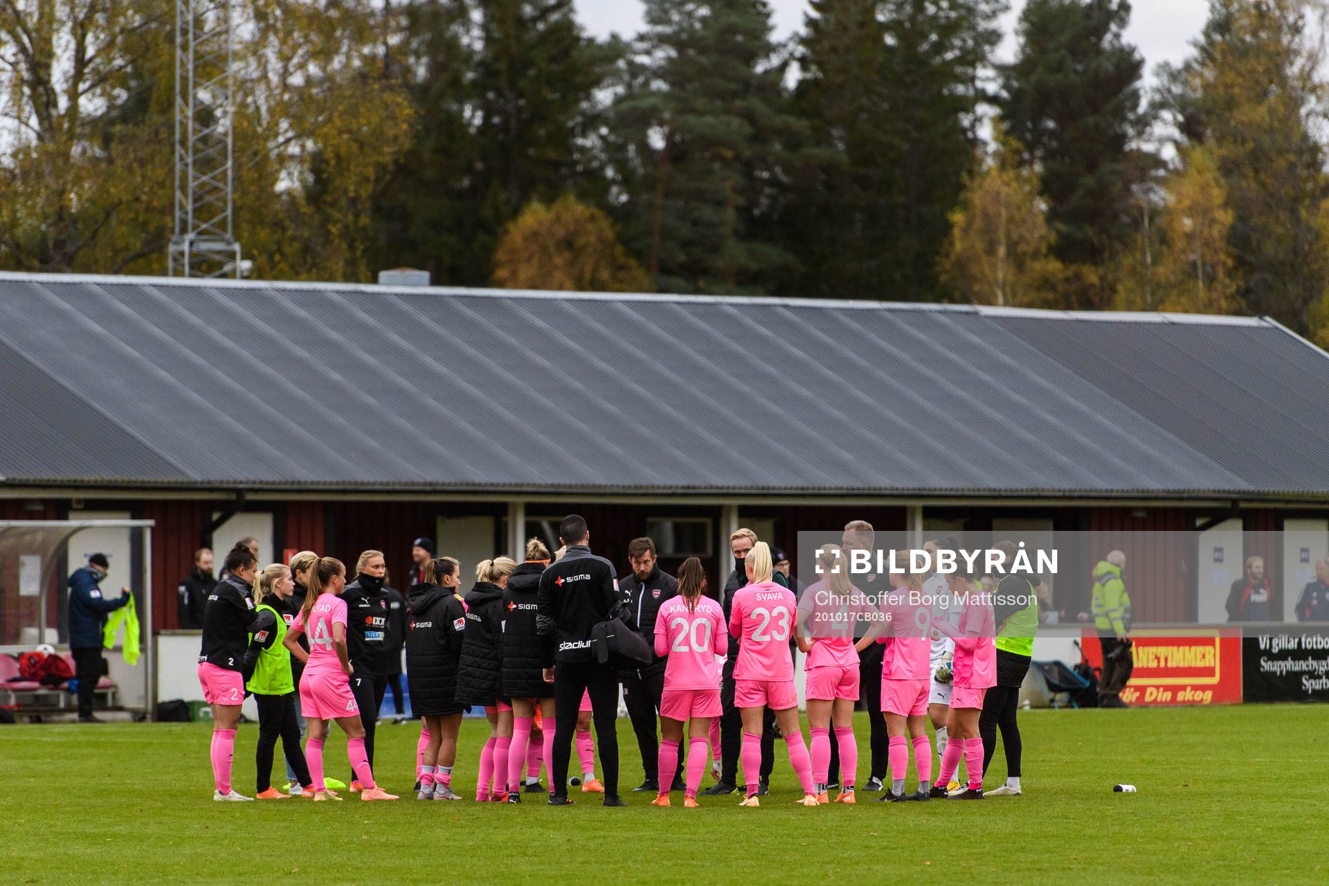 Rosengårds spelare samlas