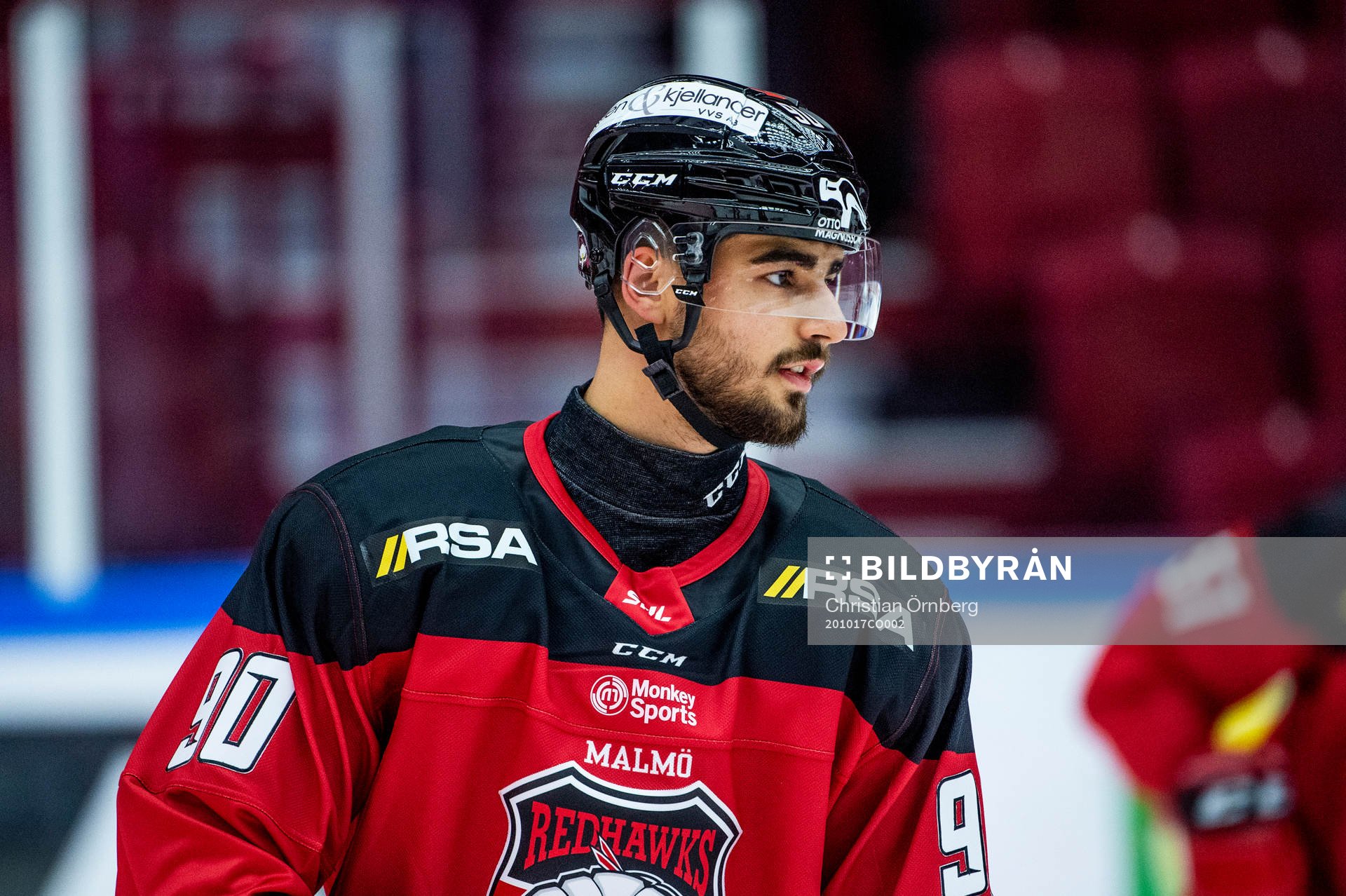 Malmö Redhawks Joe Veleno värmer upp innan