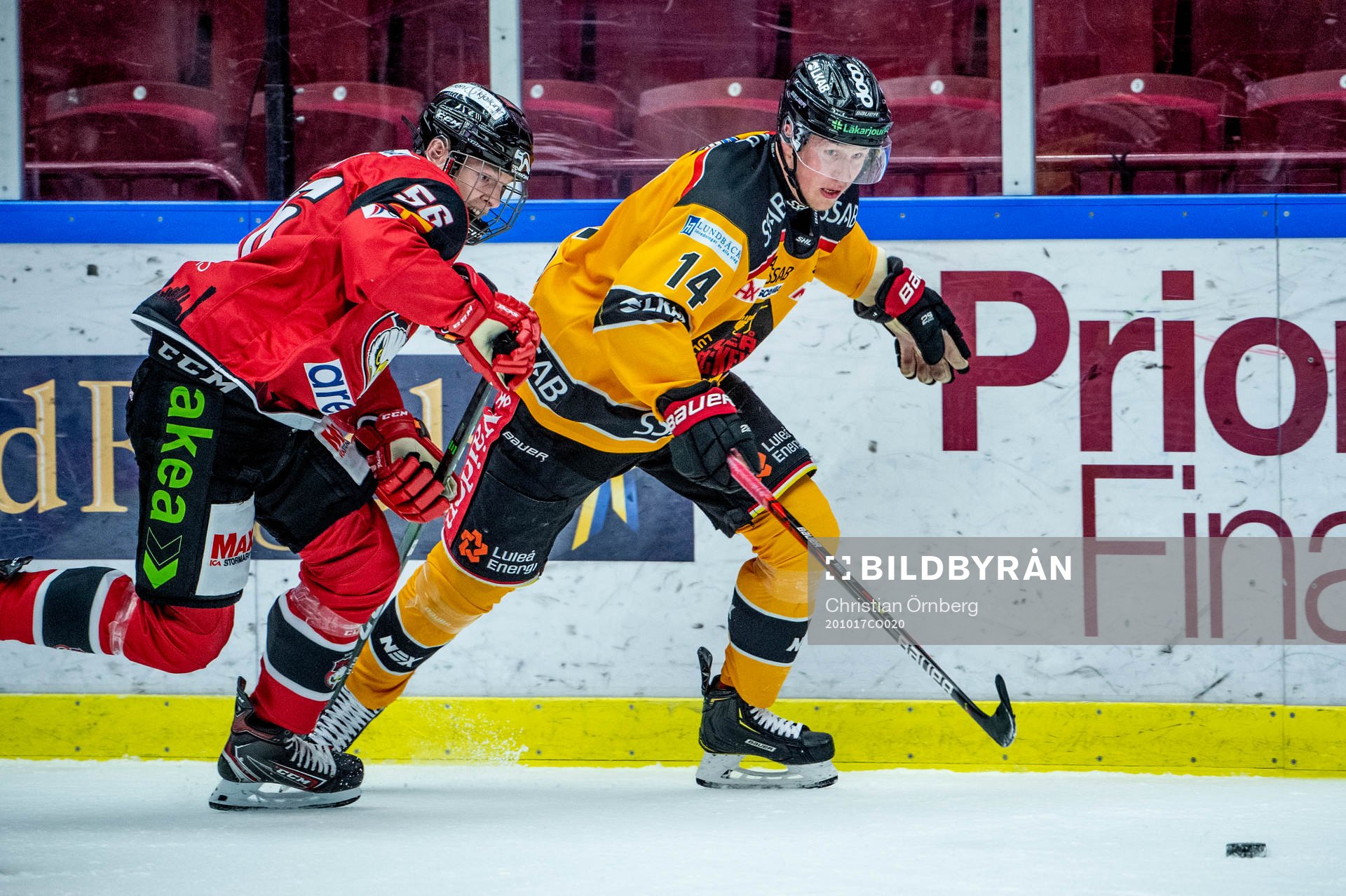 Malmö Redhawks Anton Olsson och Luleås Jonas Berglund