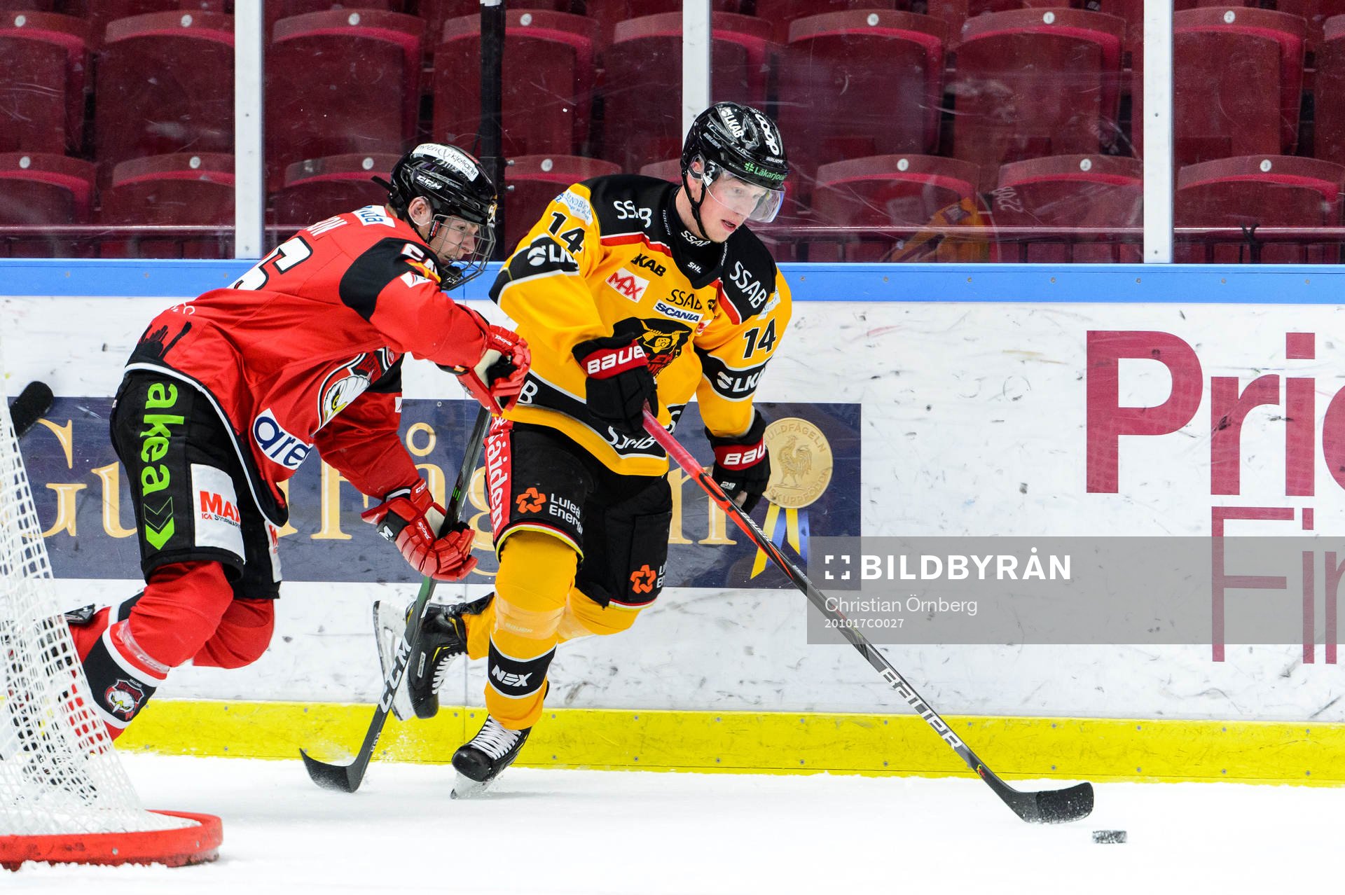 Malmö Redhawks Anton Olsson och Luleås Jonas Berglund