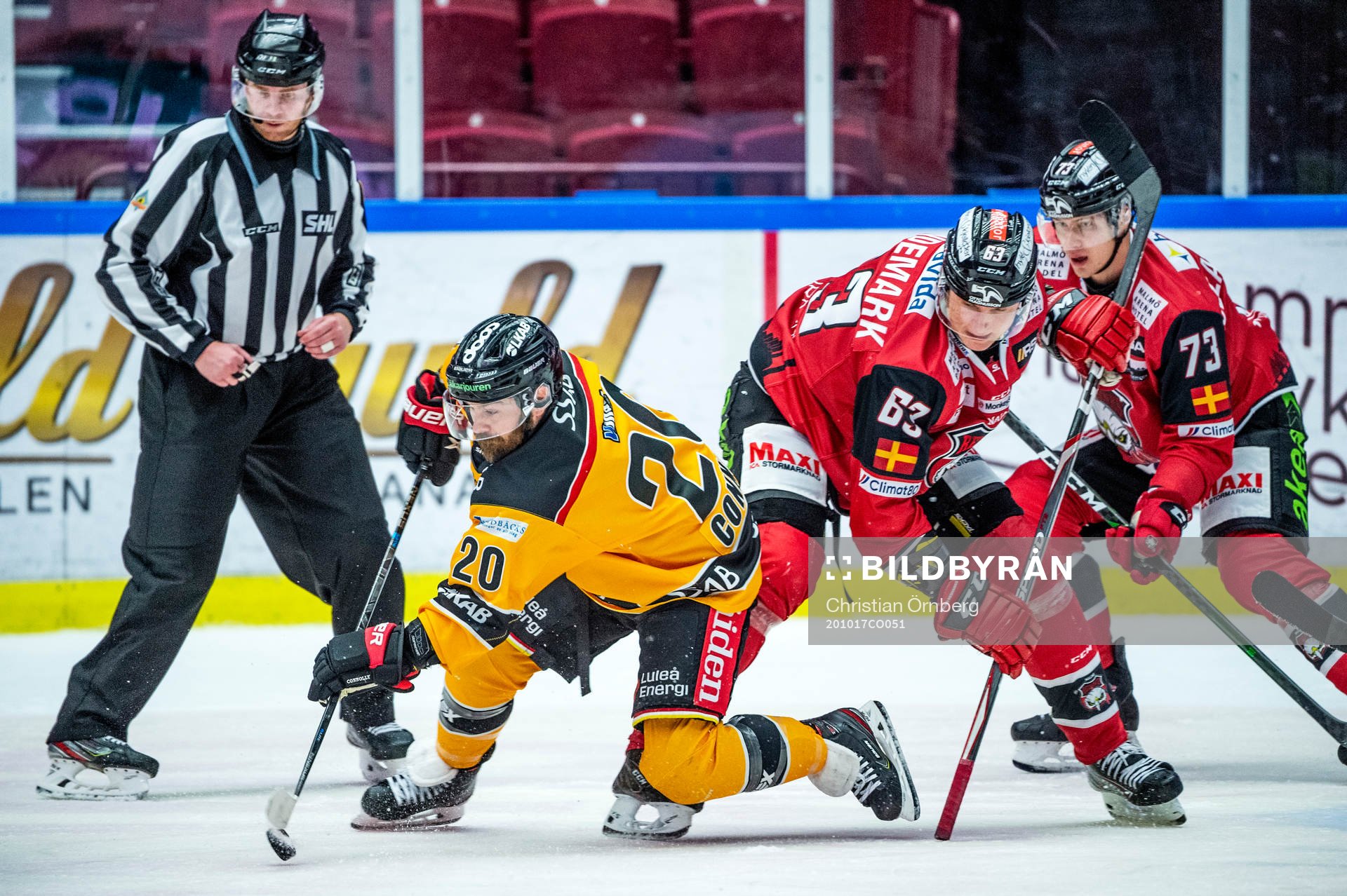 Luleås Jack Connolly mot Malmö Redhawks Fredrik