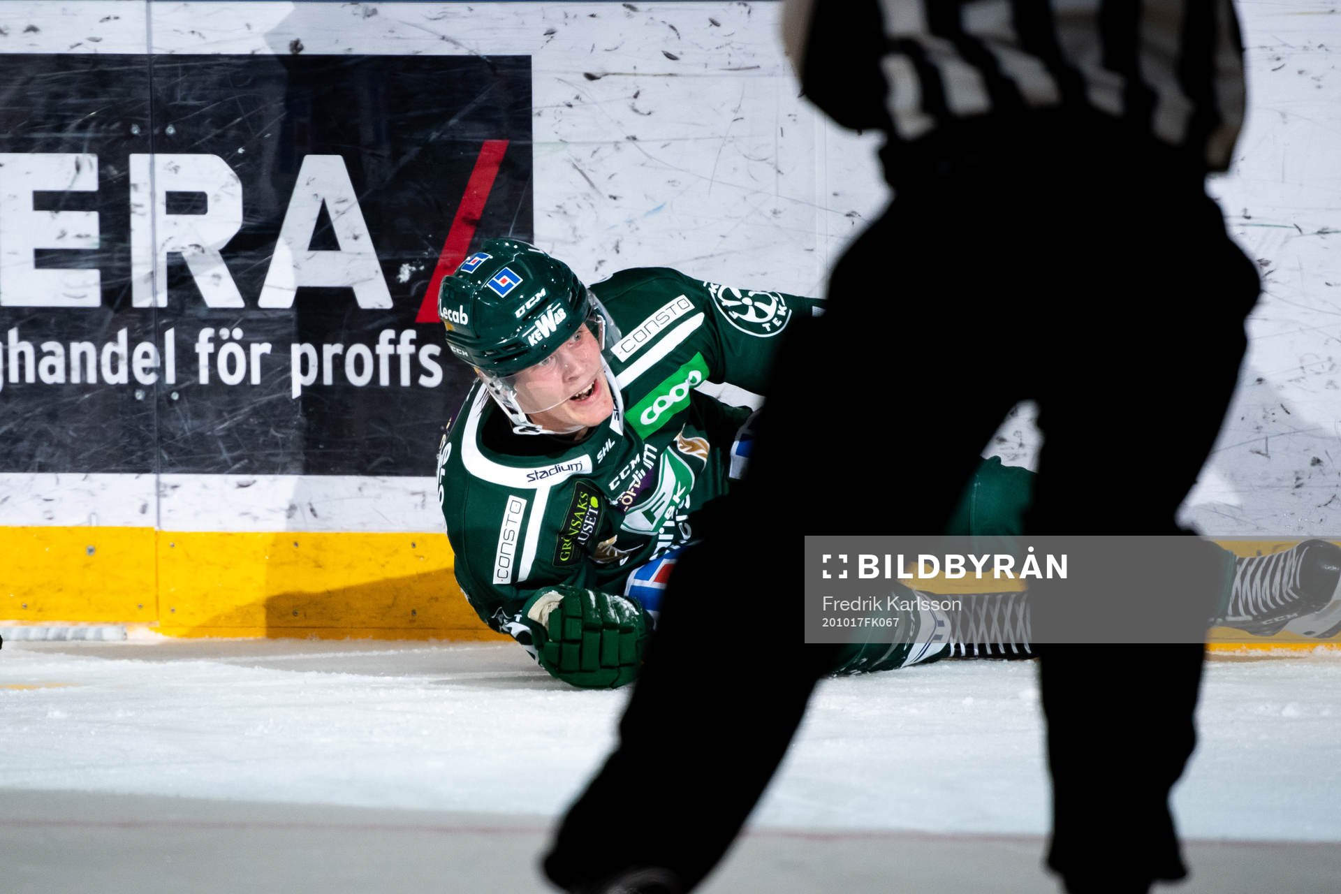Färjestads Carl Jakobsson jublar
