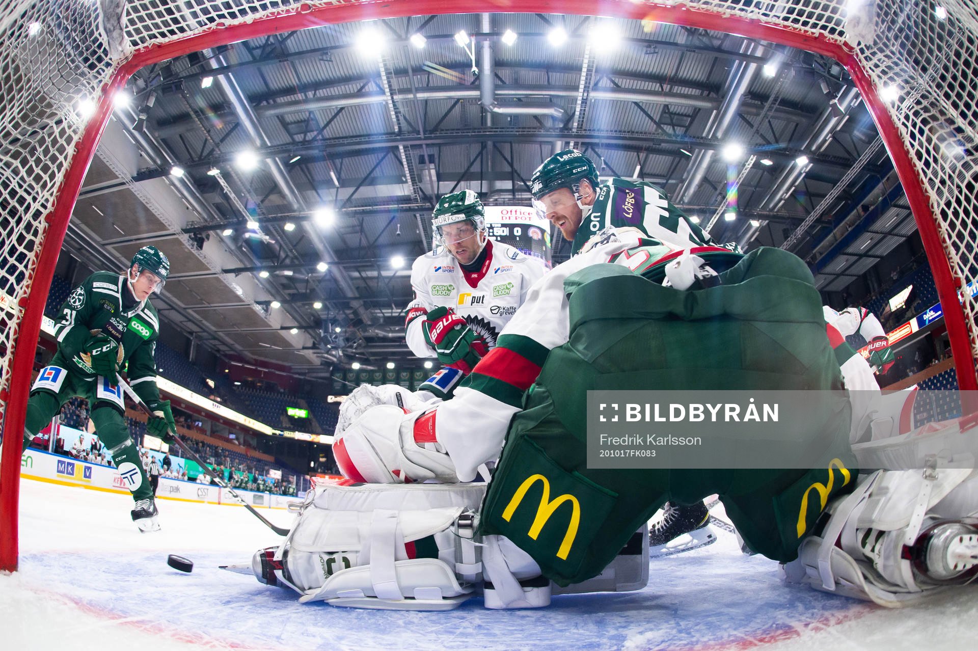 Färjestads Carl Jakobsson, Frölundas Filip Johansson och