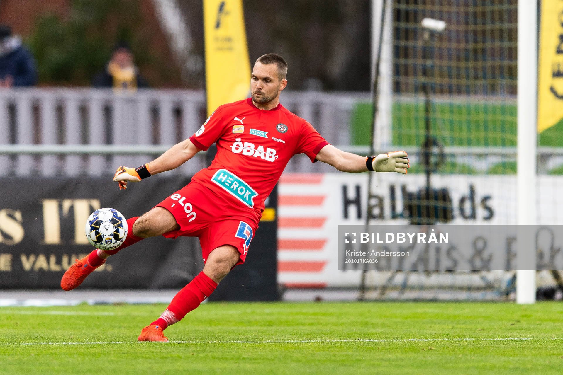 Örebros målvakt Oscar Jansson