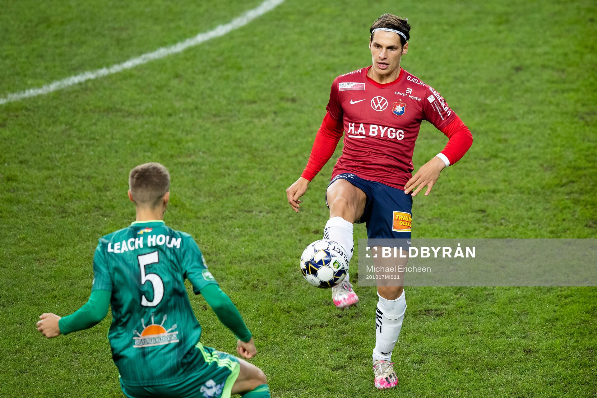 Örgrytes Kevin Ackermann mot Dalkurds Samuel Leach Holm