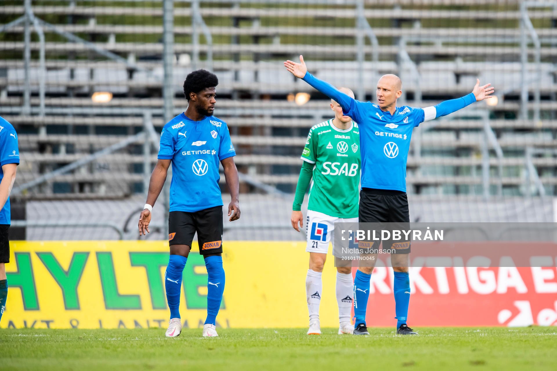 Halmstads Andreas Johansson reagerar