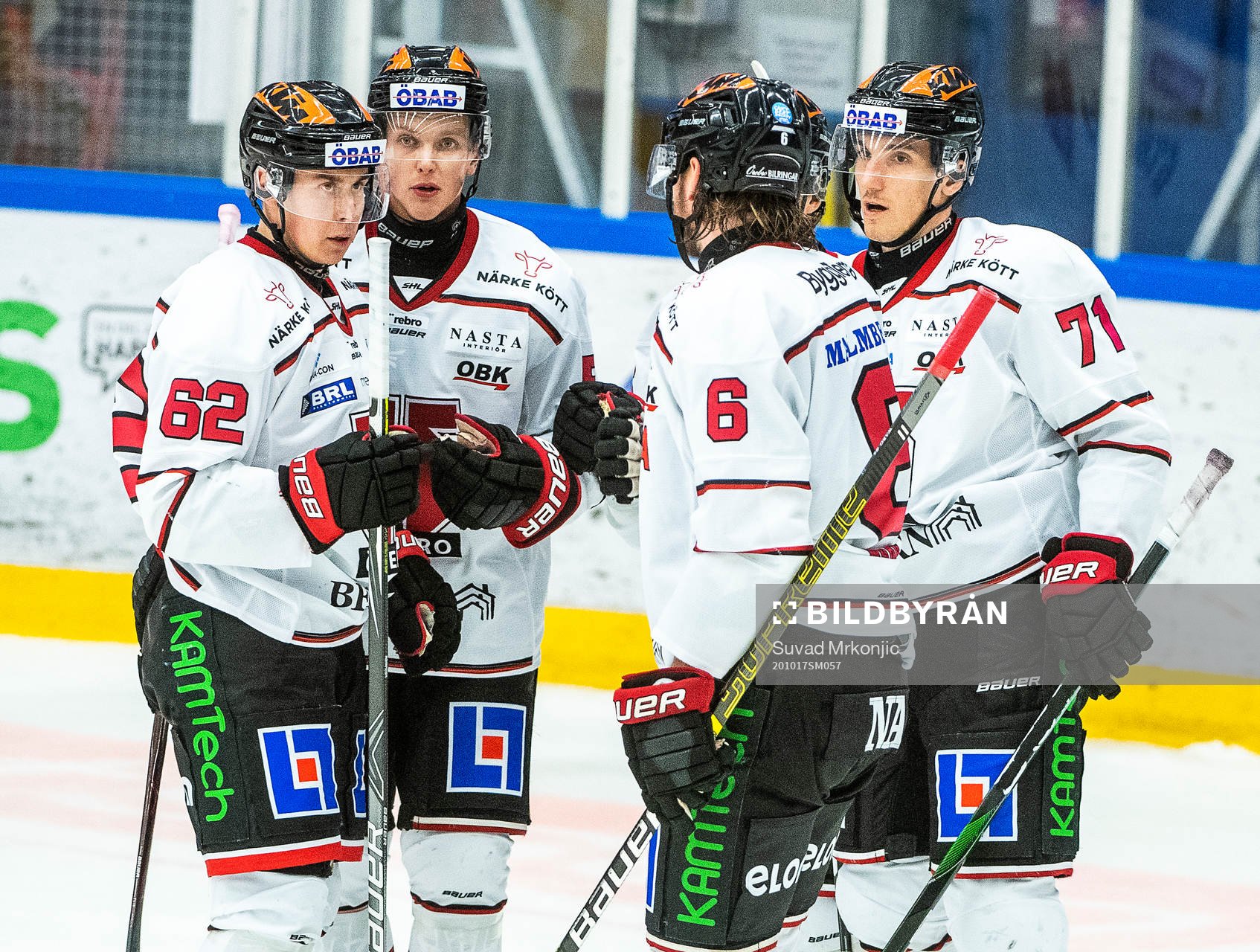 Örebros spelare jublar