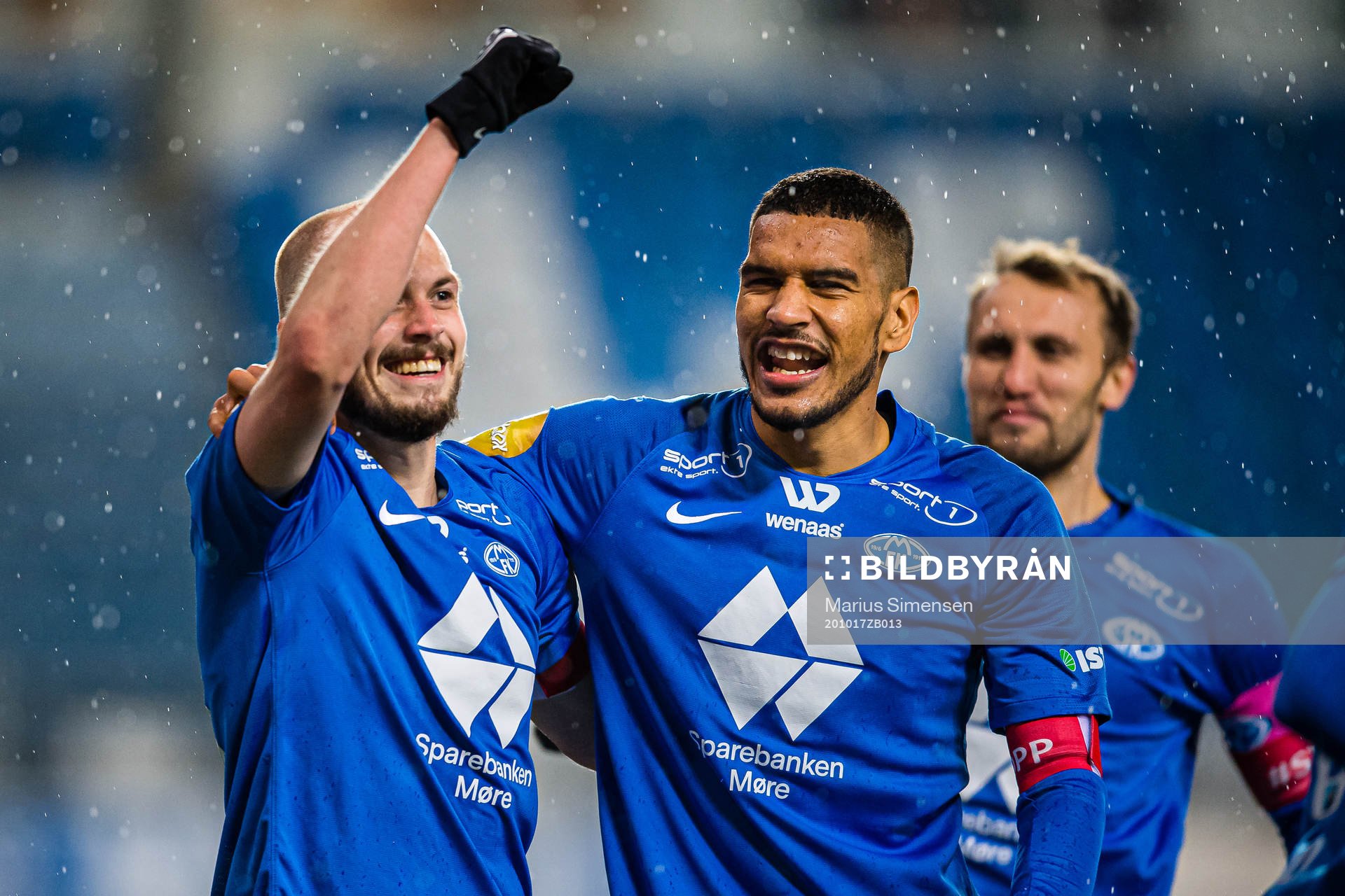 Eirik Hestad of Molde celebrates with Ohikhuaeme Ohi