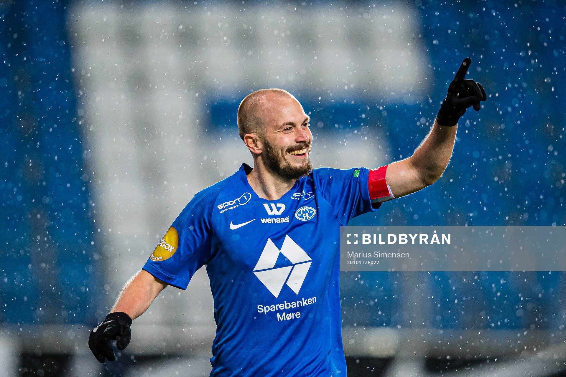 Eirik Hestad of Molde celebrates