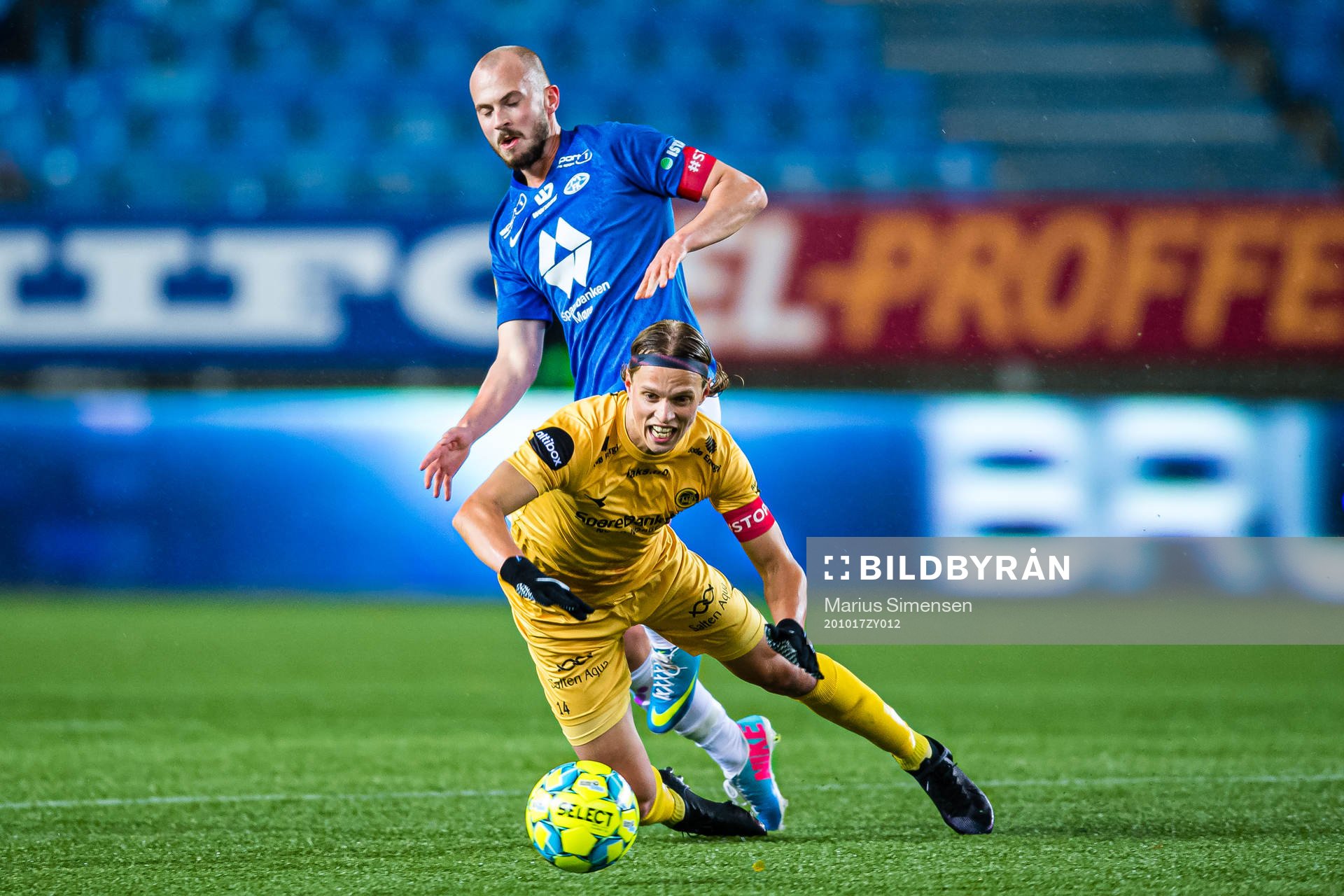 Eirik Hestad of Molde and Ulrik Saltnes of Bodø/Glimt