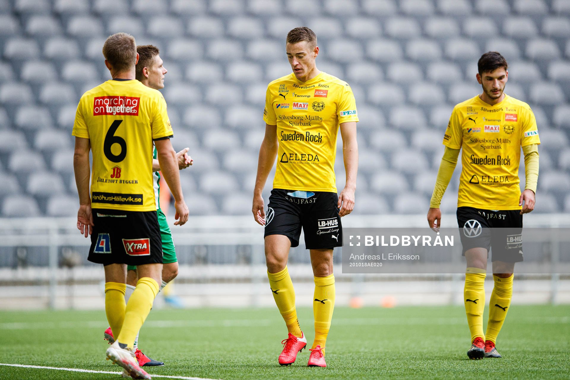 Mjällbys Eric Björkander , Jesper Löfgren och Besard