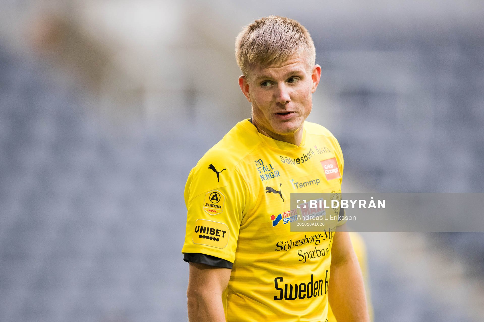Mjällbys Eric Björkander deppar
