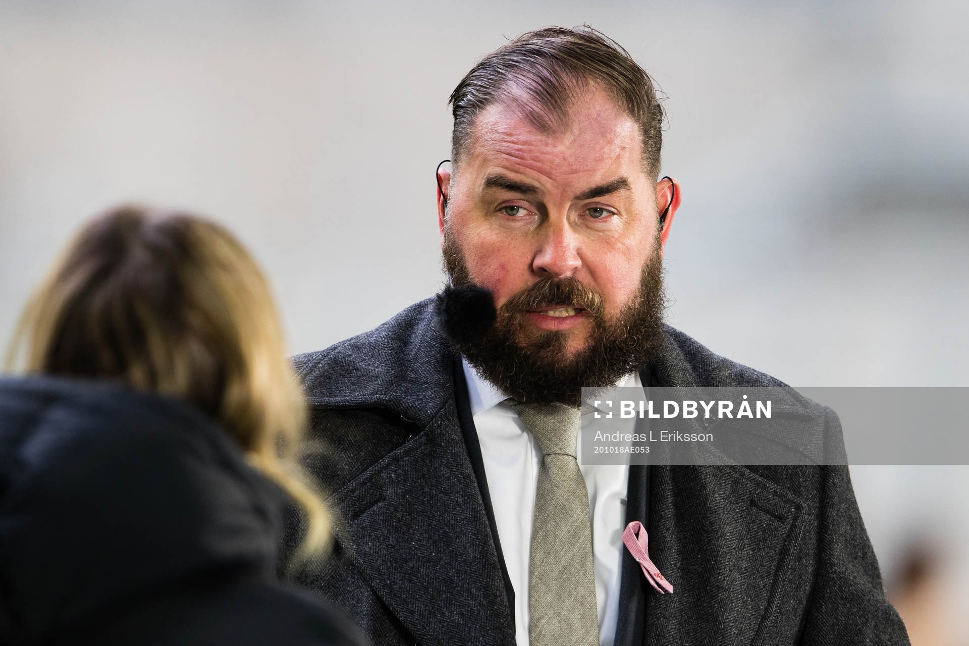 Alexander Axén, Dplay, innan fotbollsmatchen i Allsvenskan