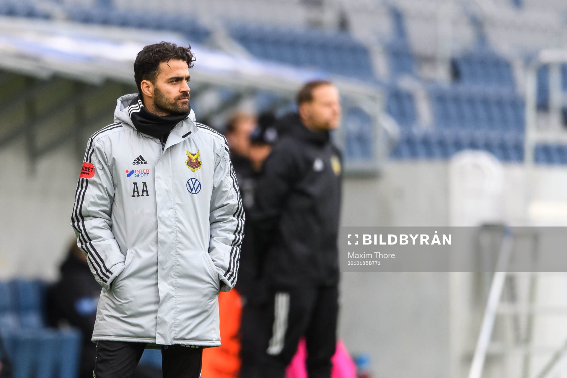Östersunds tränare Pero Kapcevic under fotbollsmatchen i Allsvenskan mellan Sirius och Östersund den 18 oktober 2020 i Uppsala.