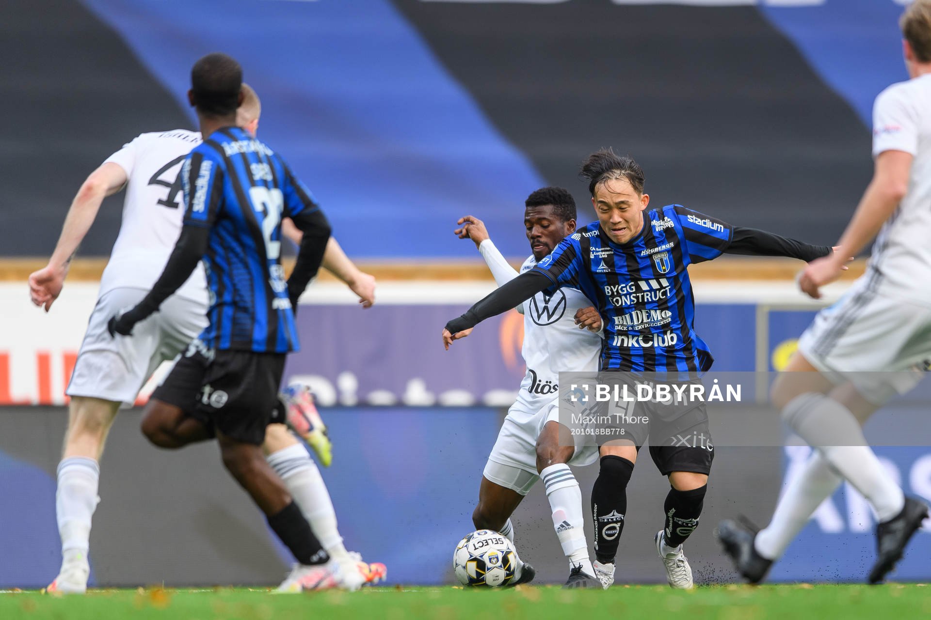 Östersunds Kalpi Wilfried Ouattara och Sirius Yukiya Sugita