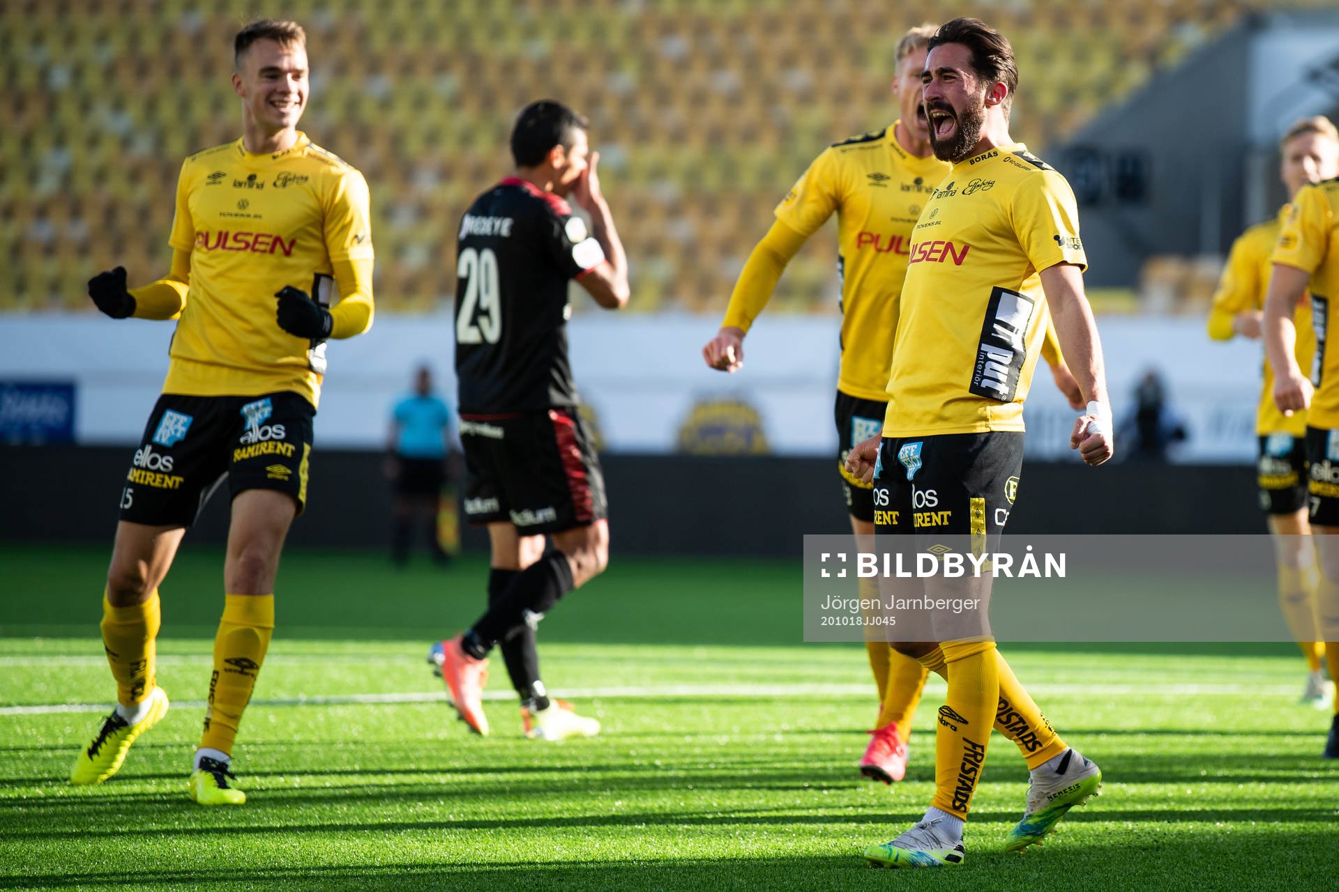 Elfsborgs Frederik Holst jublar