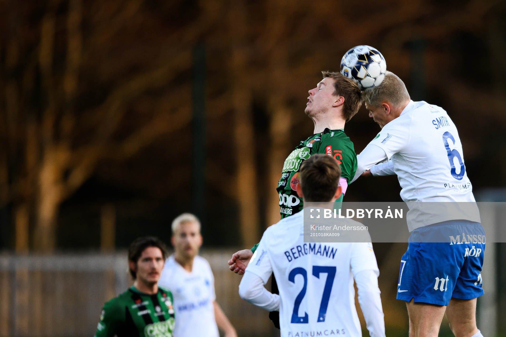 Varbergs Anton Liljenbäck och IFK Norrköpings Eric Smith