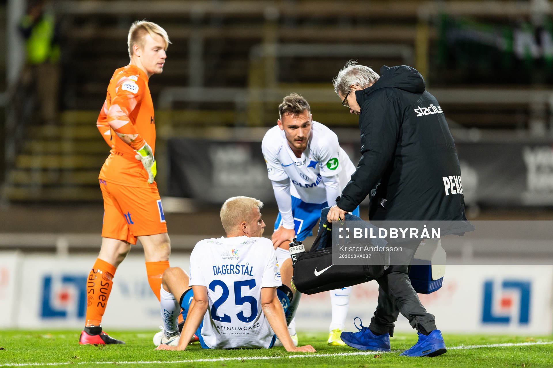 IFK Norrköpings Filip Dagerstål med skada