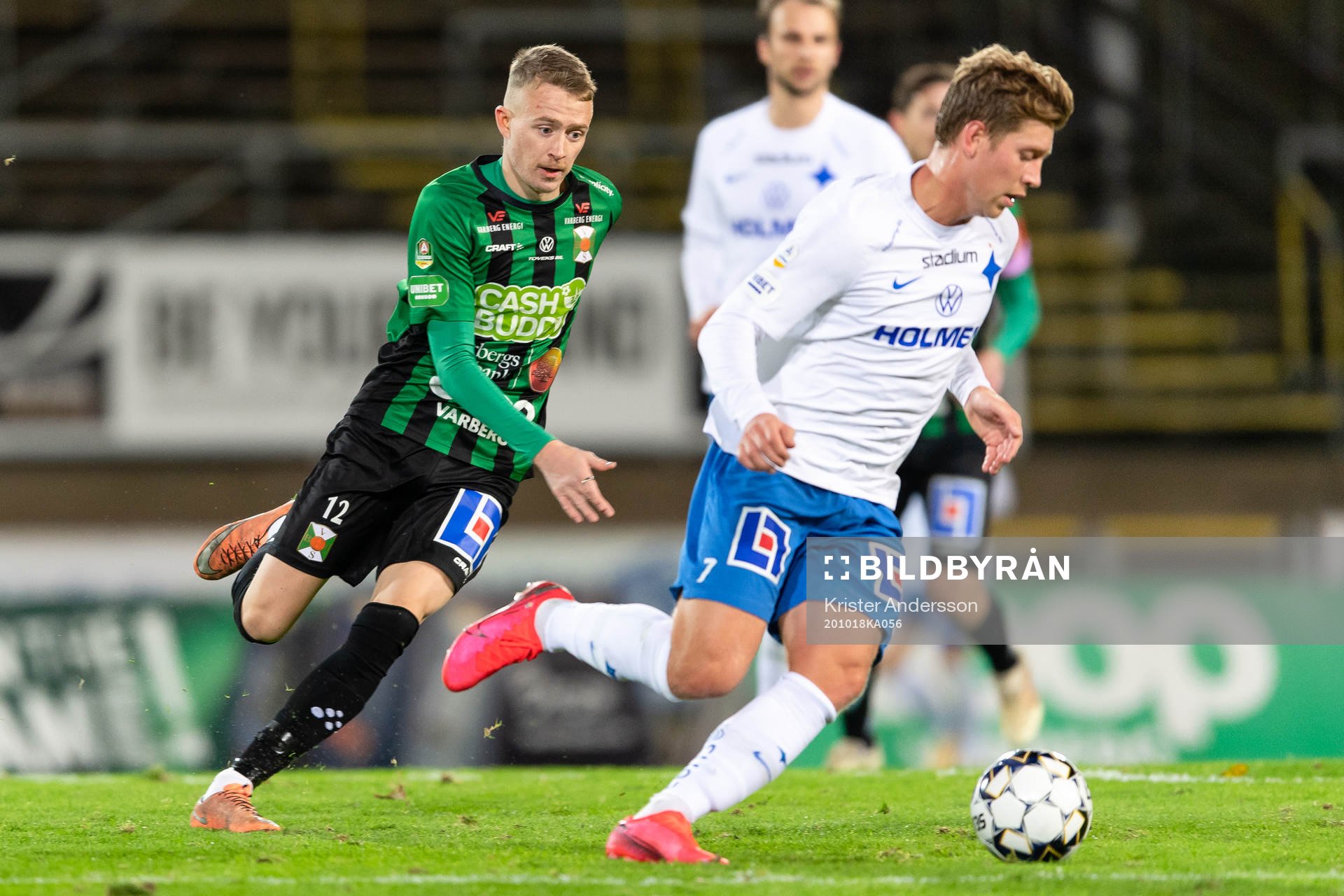 Varbergs Rasmus Cronvall jagar IFK Norrköpings Alexander
