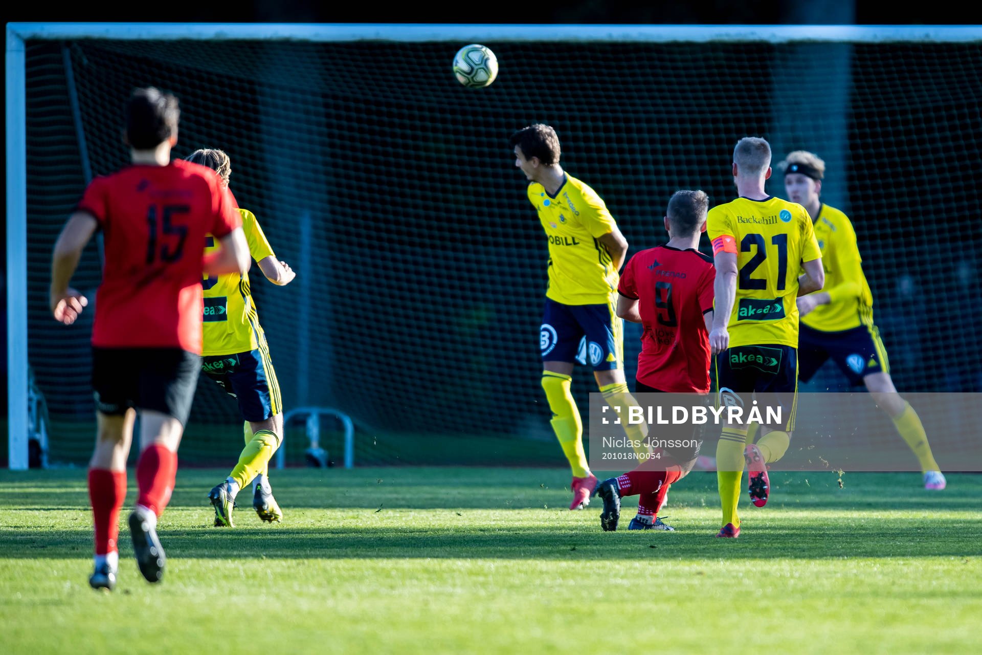 Eslöv Admir Osmamcevic gör 2-1 under fotbollsmatchen i Div 2 Västra Götaland mellan Eslöv och Ängelholm den 18 oktober 2020 i Eslöv.