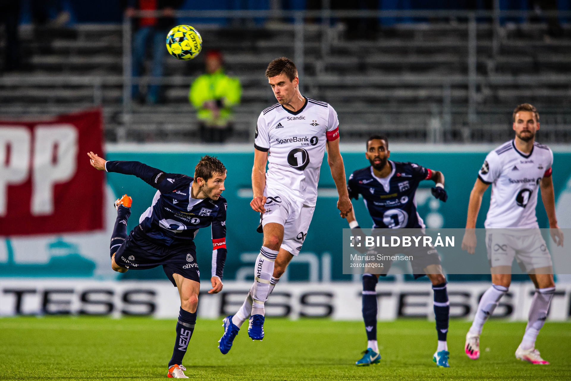 Liridon Kalludra of Kristiansund and Markus Henriksen of
