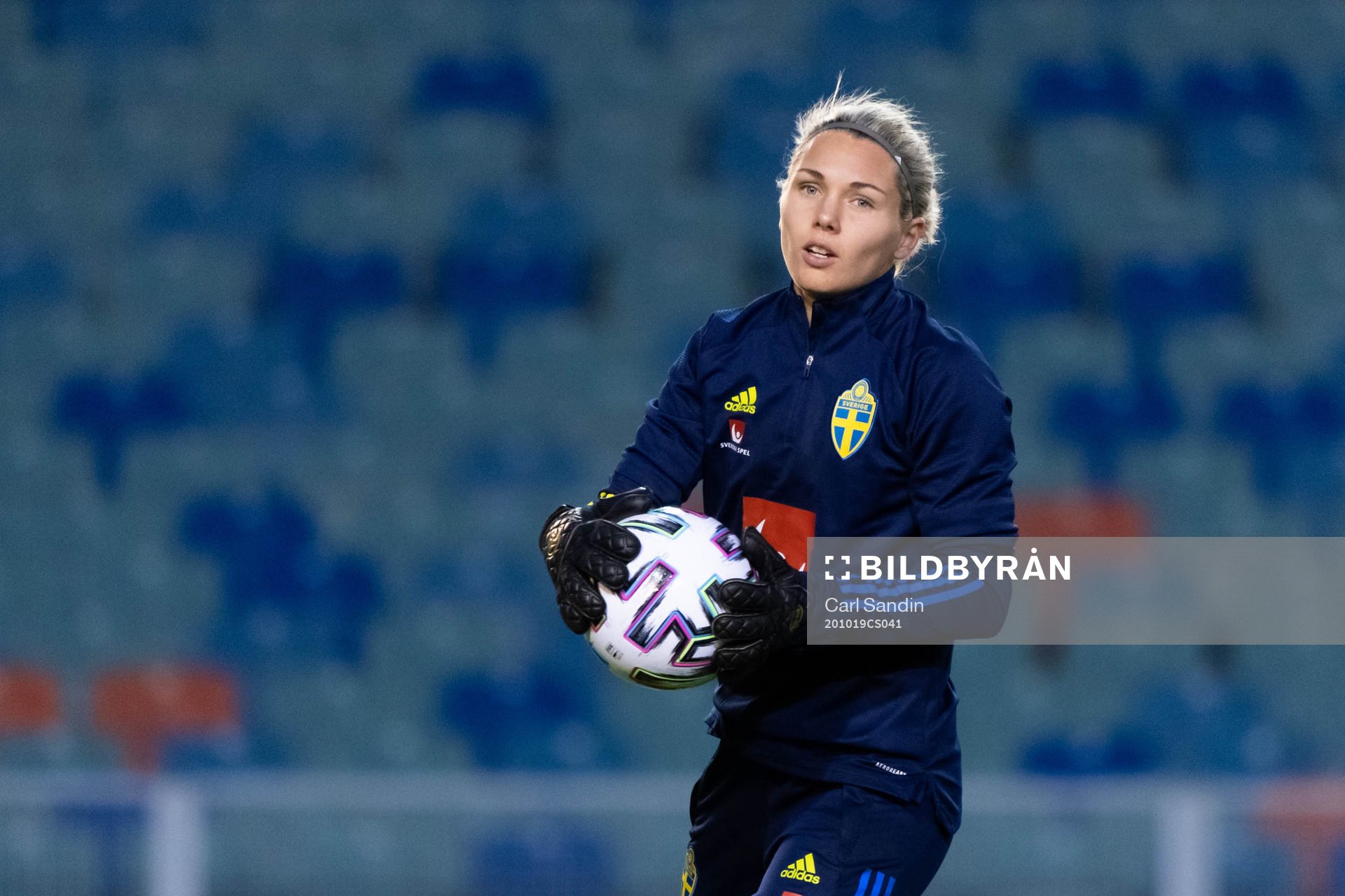 Goalkeeper Jennifer Falk