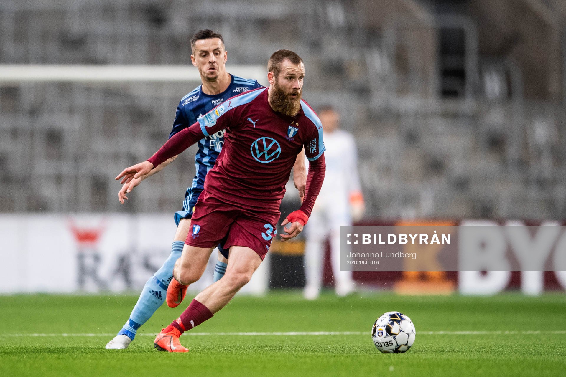 Malmö FFs Jo Inge Berget och Djurgårdens Haris Radetinac