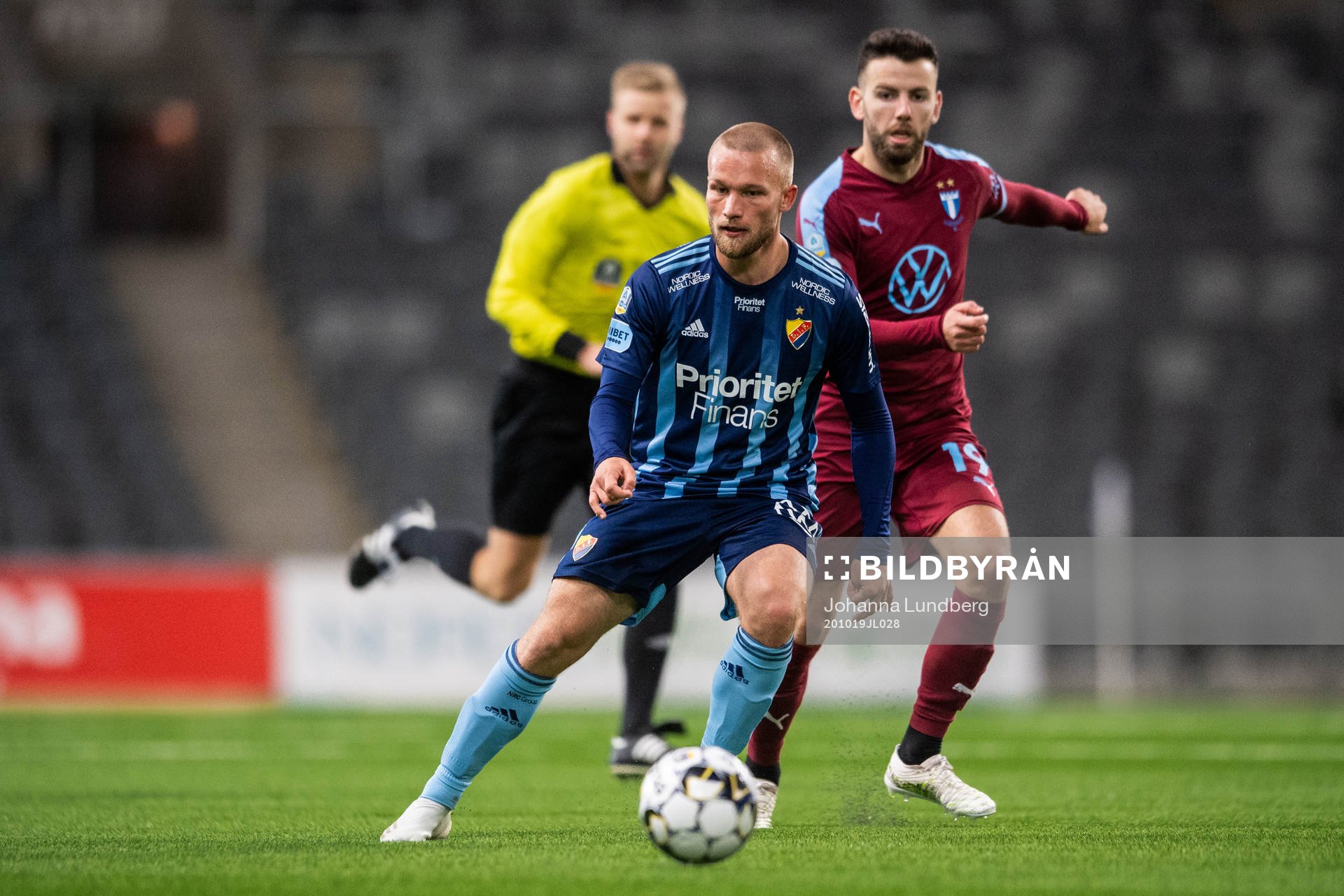 Djurgårdens Nicklas Bärkroth och Malmö FFs Erdal Rakip