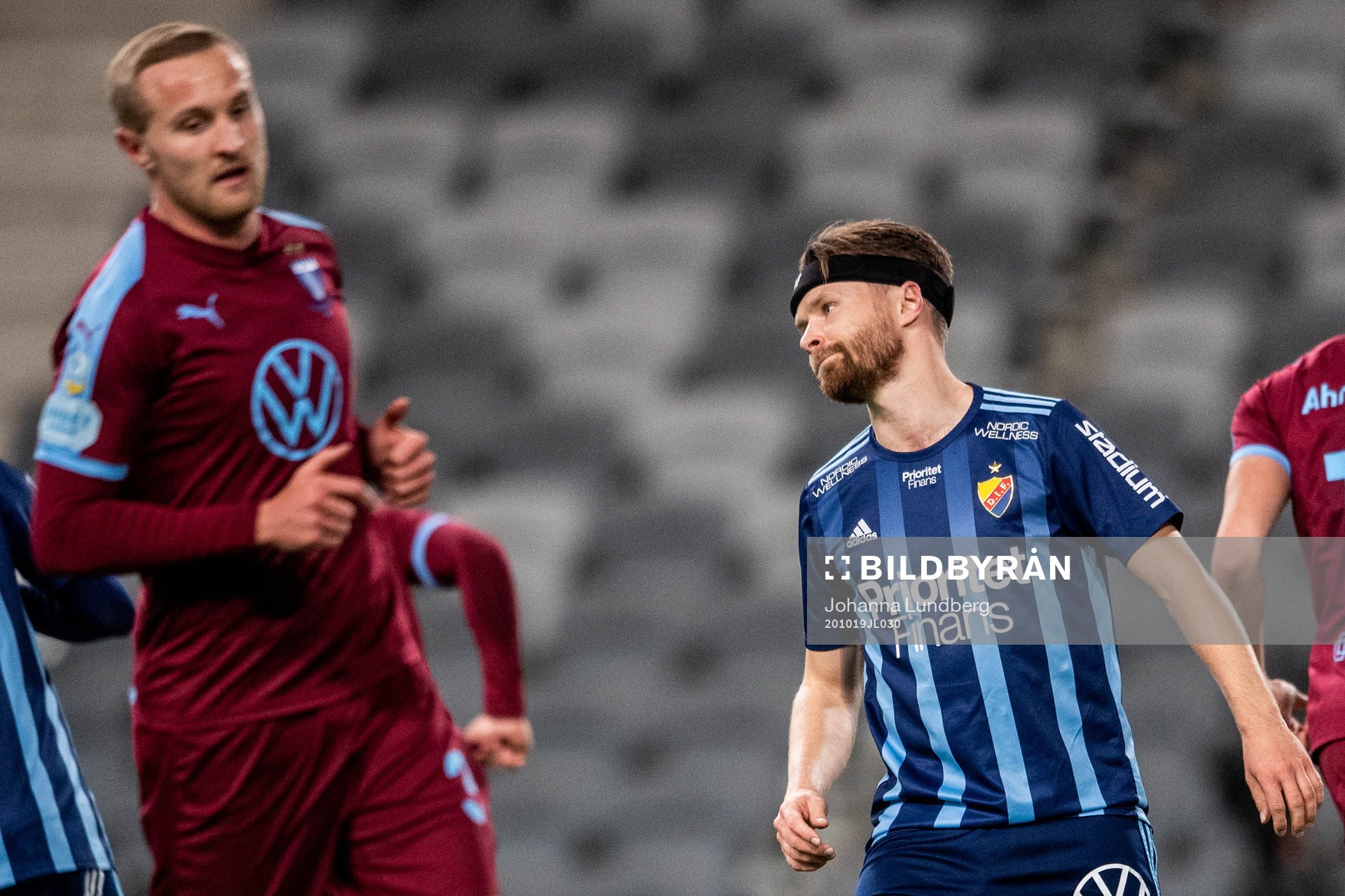 Djurgårdens Jacob Une Larsson deppar