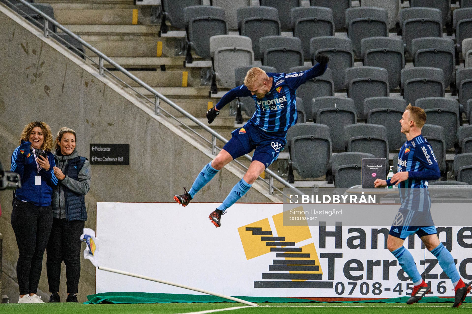 Djurgårdens Kalle Holmberg jublar