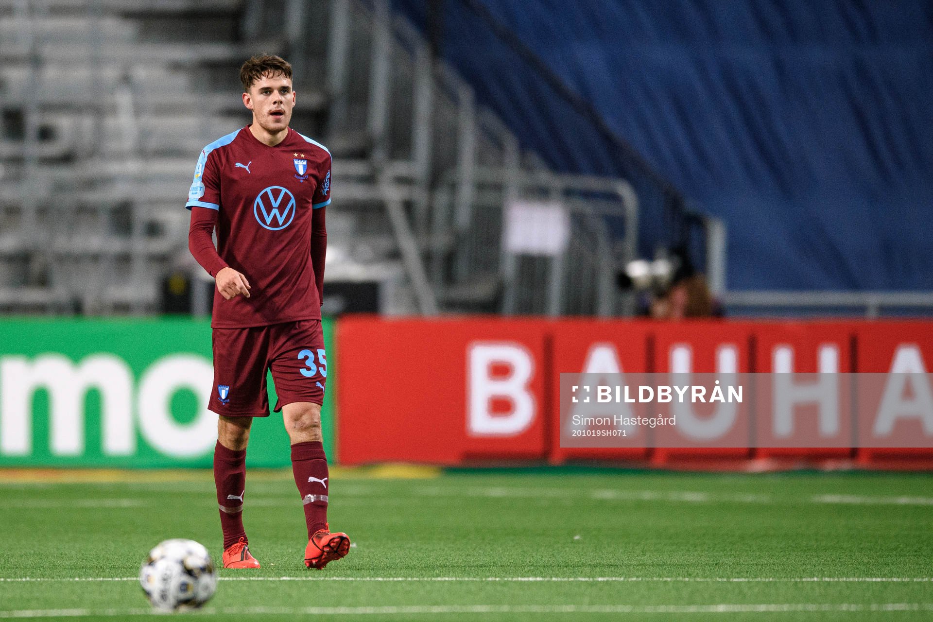 Malmö FFs Samuel Adrian deppar