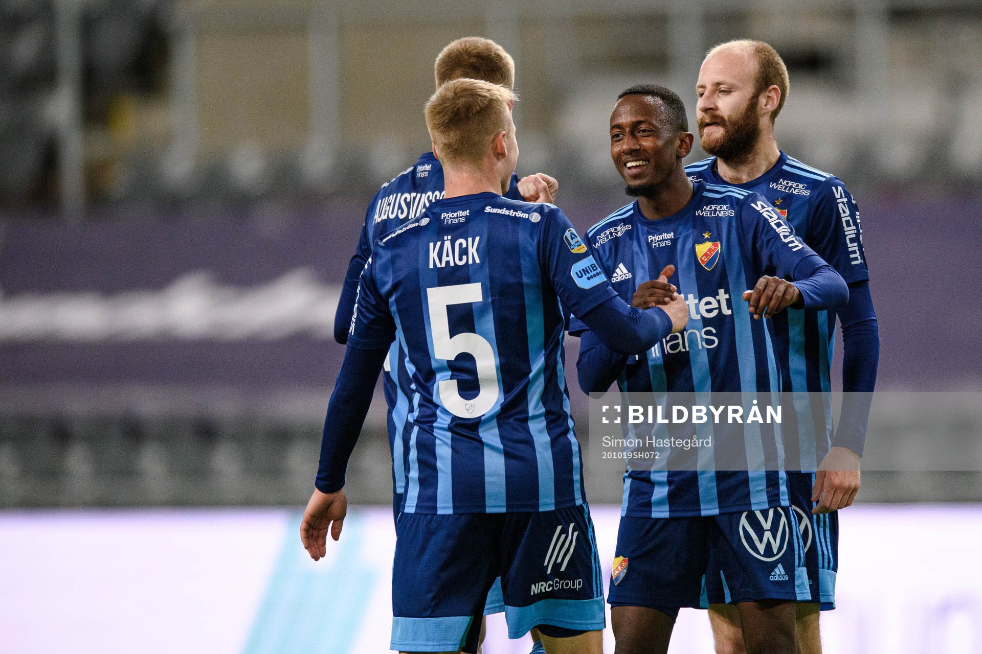Djurgårdens Mattias Mitku jublar