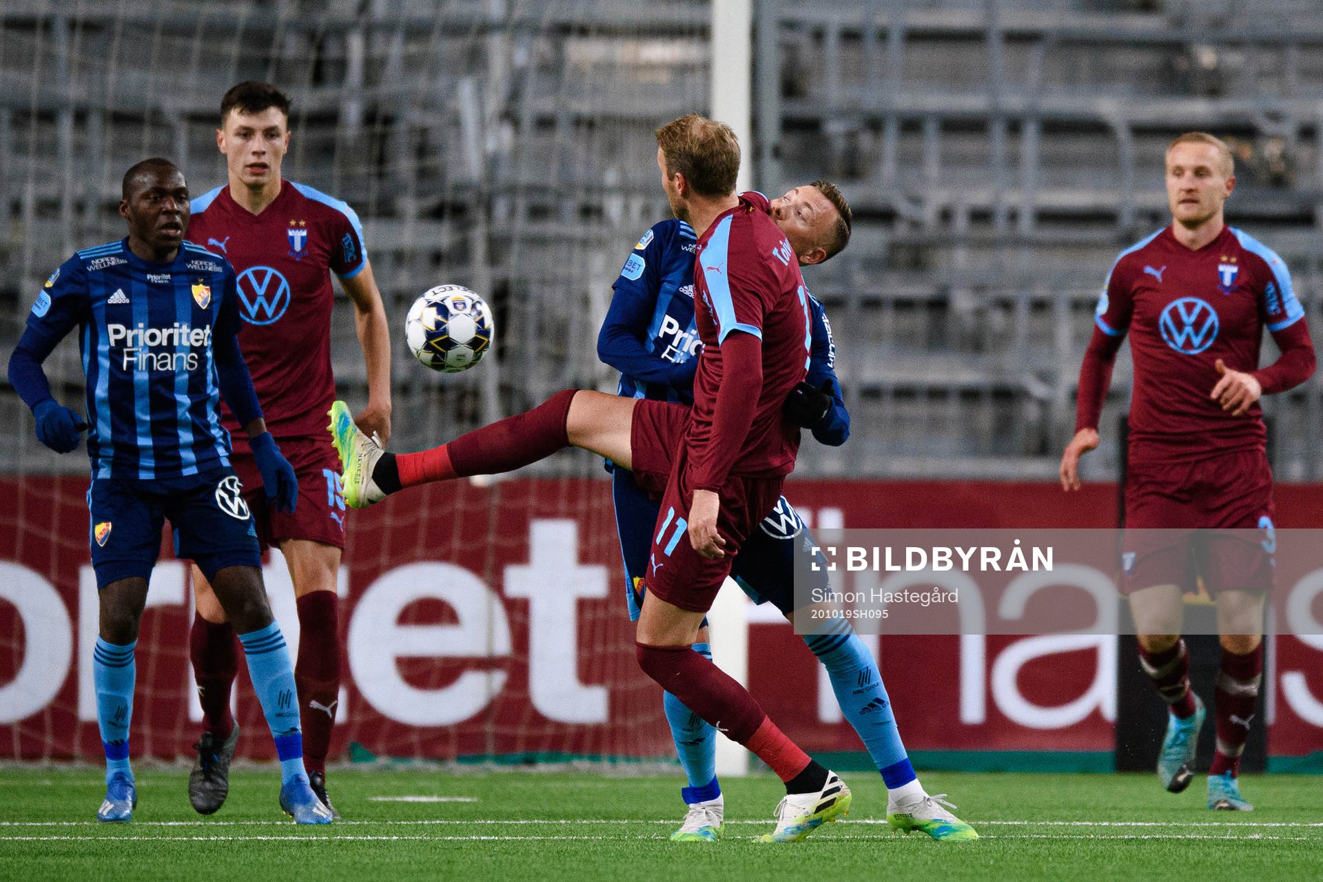 Djurgårdens Fredrik Ulvestad och Malmö FFs Ola Toivonen