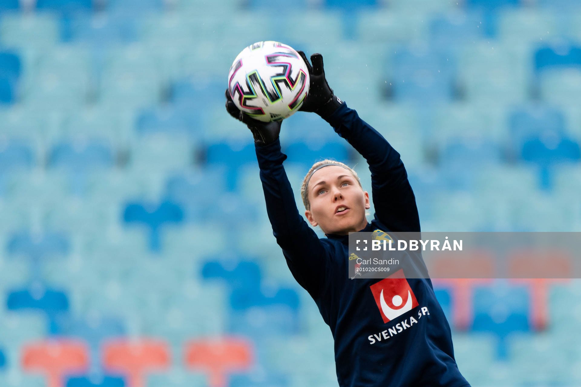 Goalkeeper Jennifer Falk