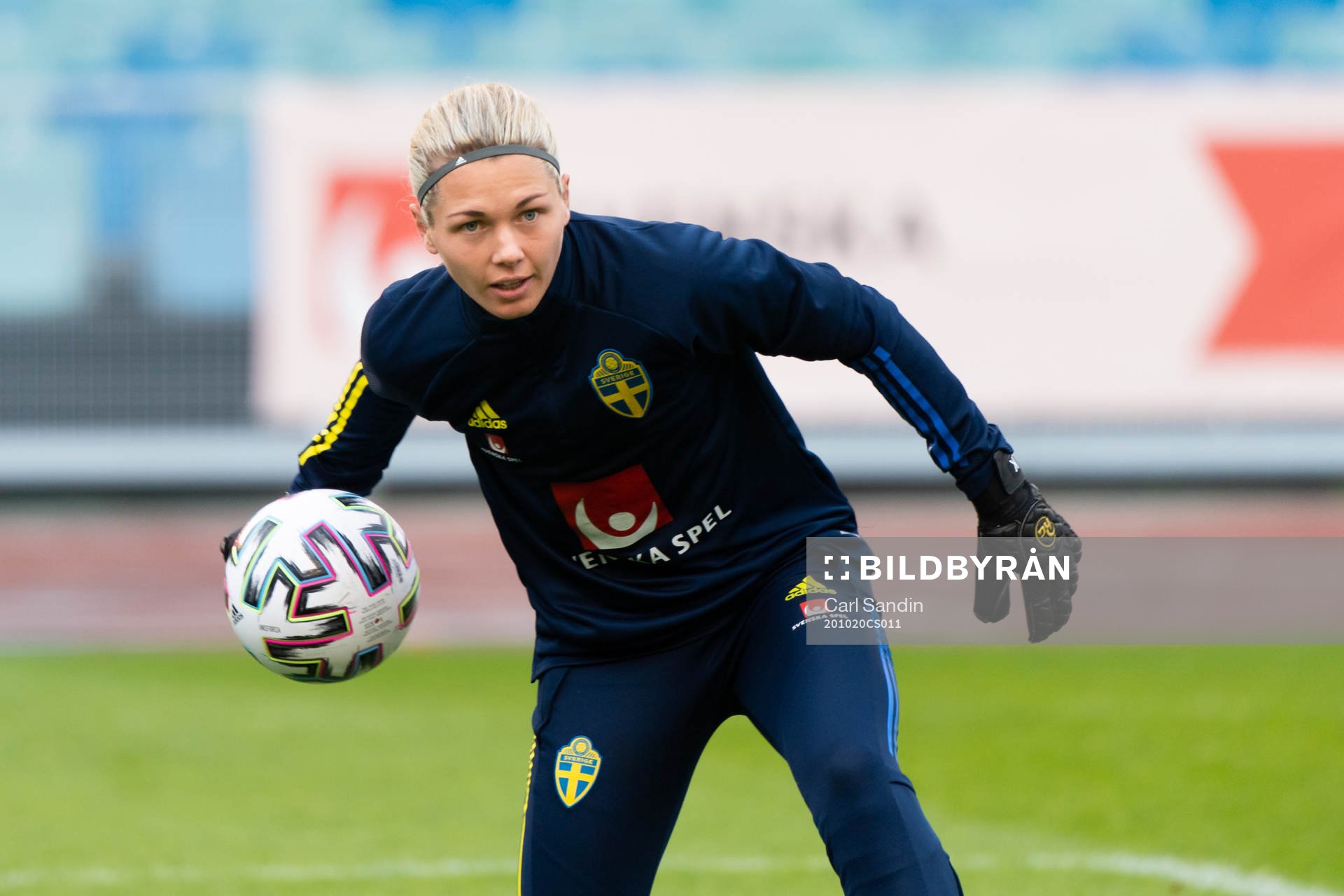 Goalkeeper Jennifer Falk