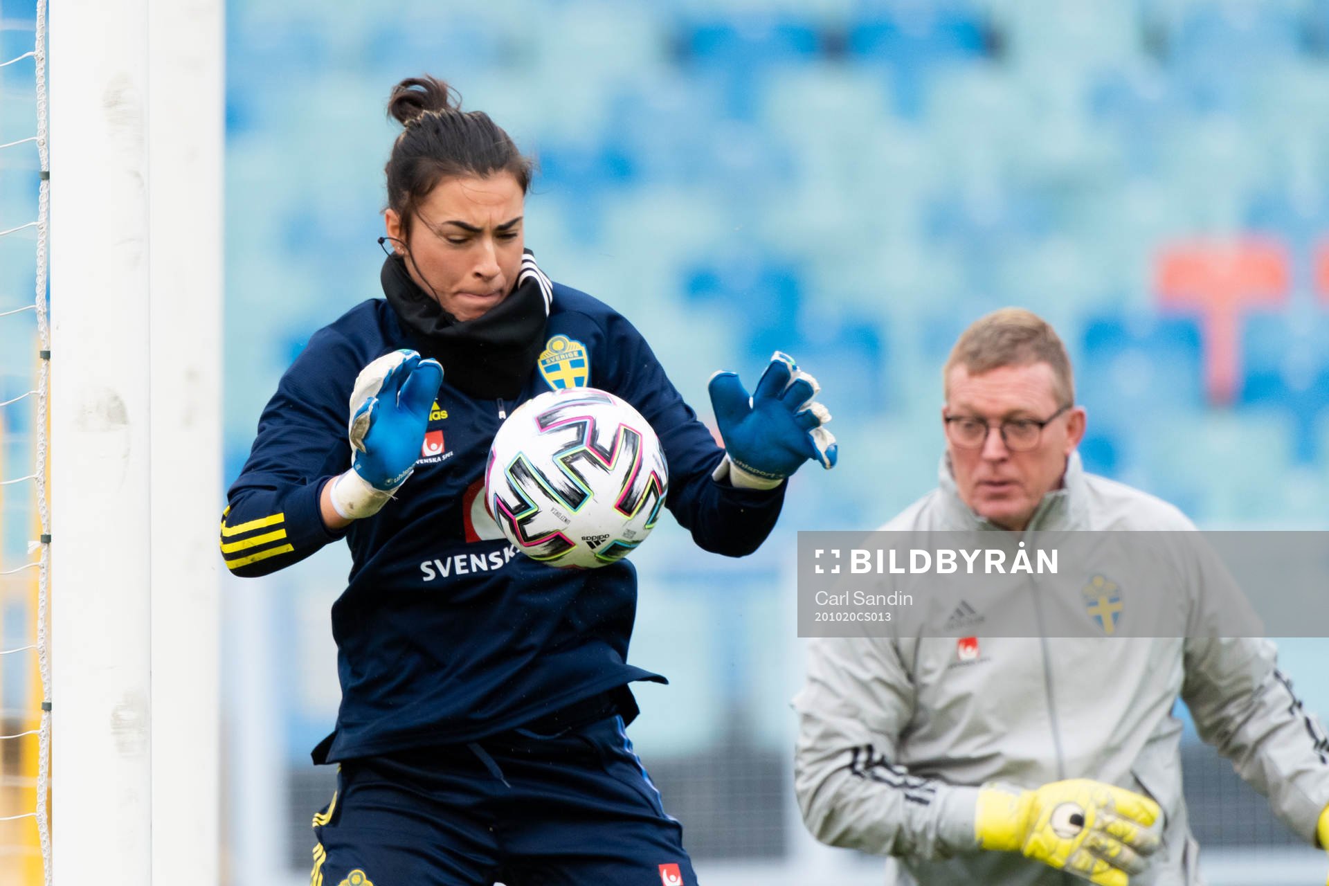Goalkeeper Zecira Musovic and goalkeeper coach Leif