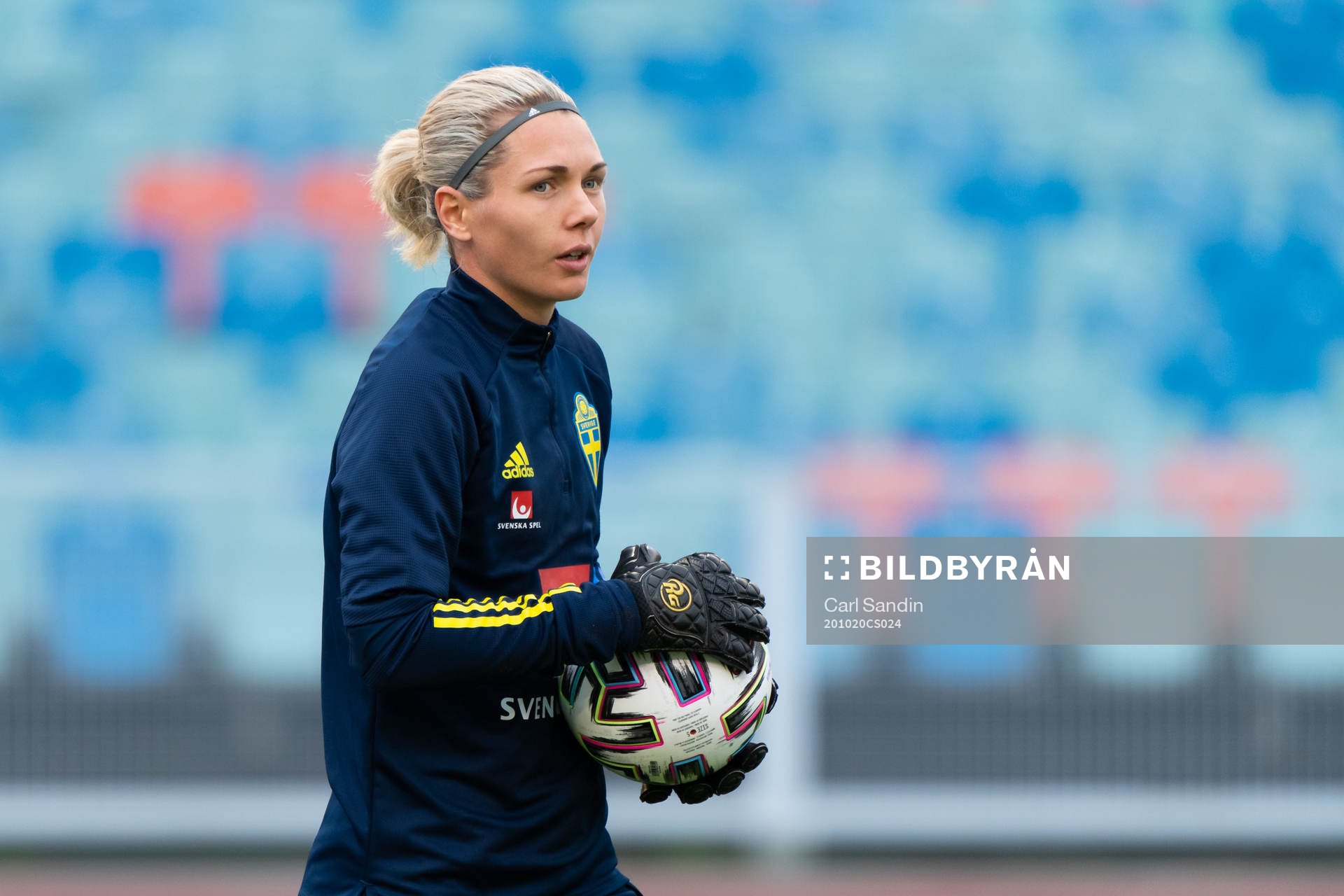 Goalkeeper Jennifer Falk