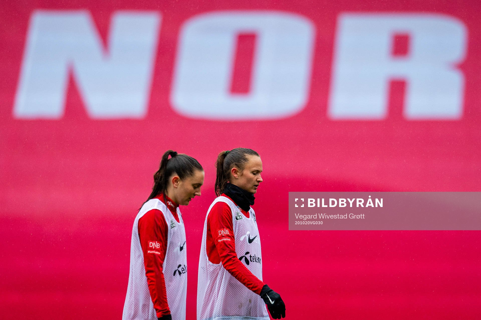 Vilde Bøe Risa and Caroline Graham Hansen of the Norwegian