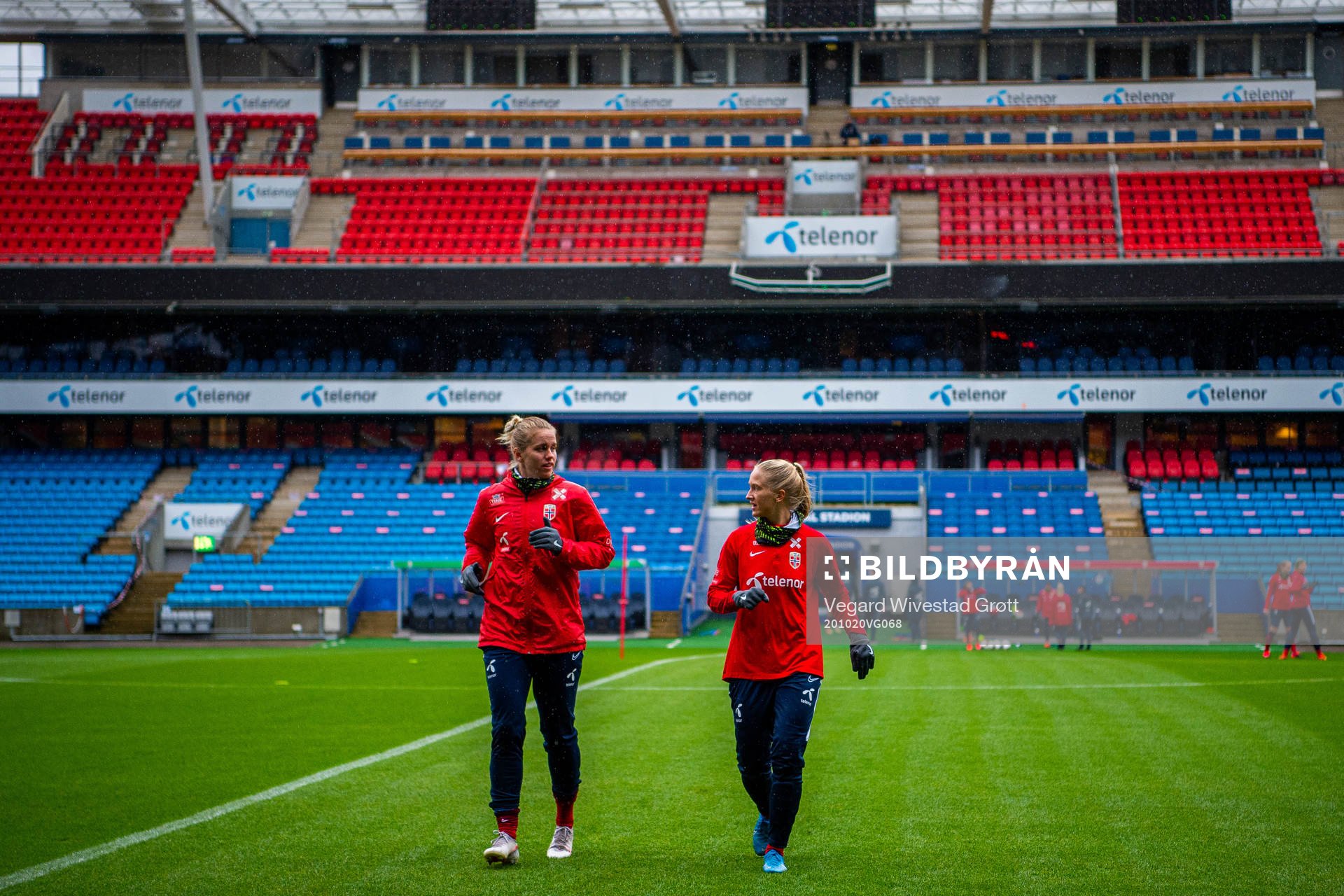 Elise Thorsnes and Amalie Eikeland of the Norwegian
