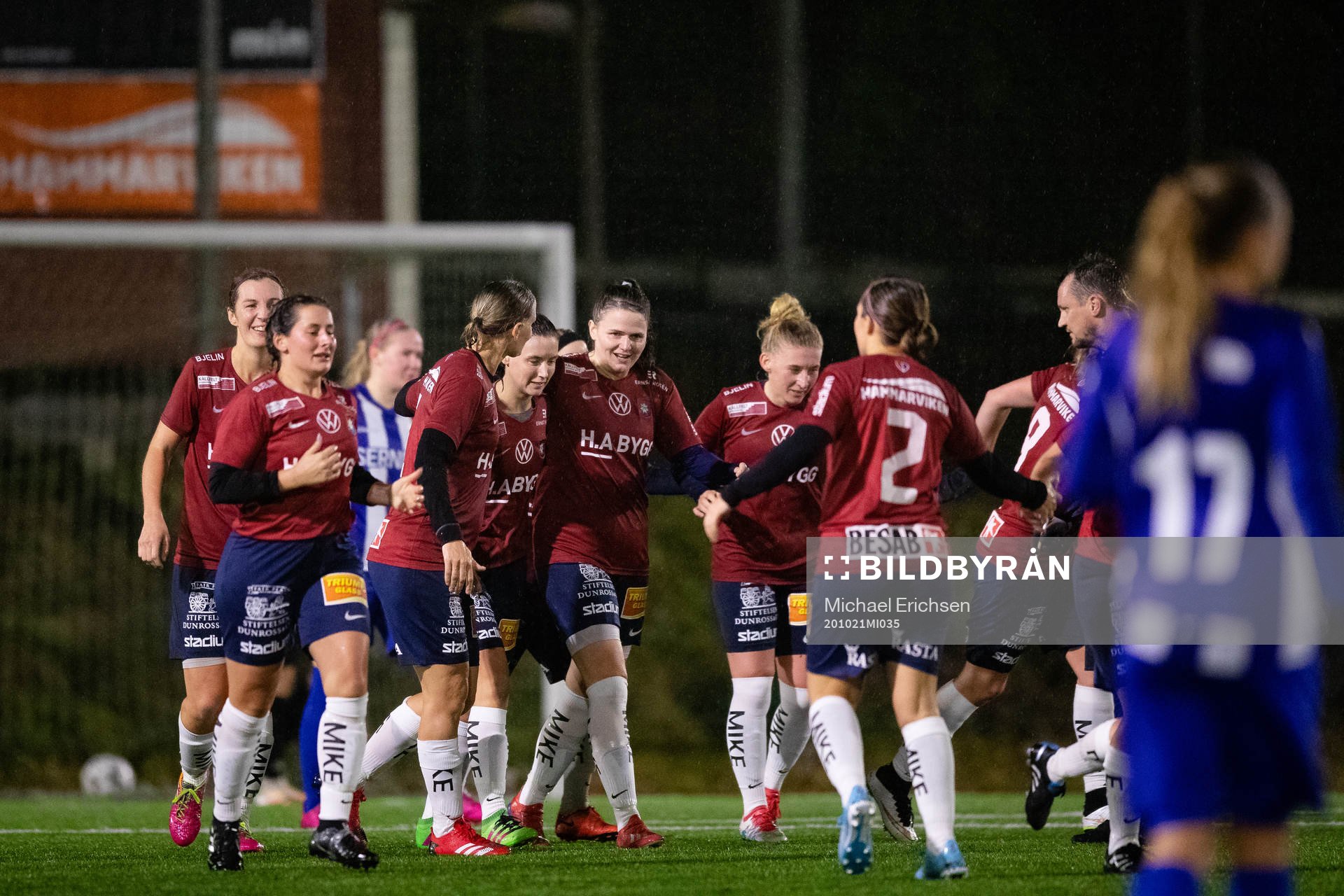 Örgrytes spelare jublar efter 1-0 under fotbollsmatchen i division 4  mellan Örgryte och IFK Göteborg den 21 oktober 2020 i Göteborg.