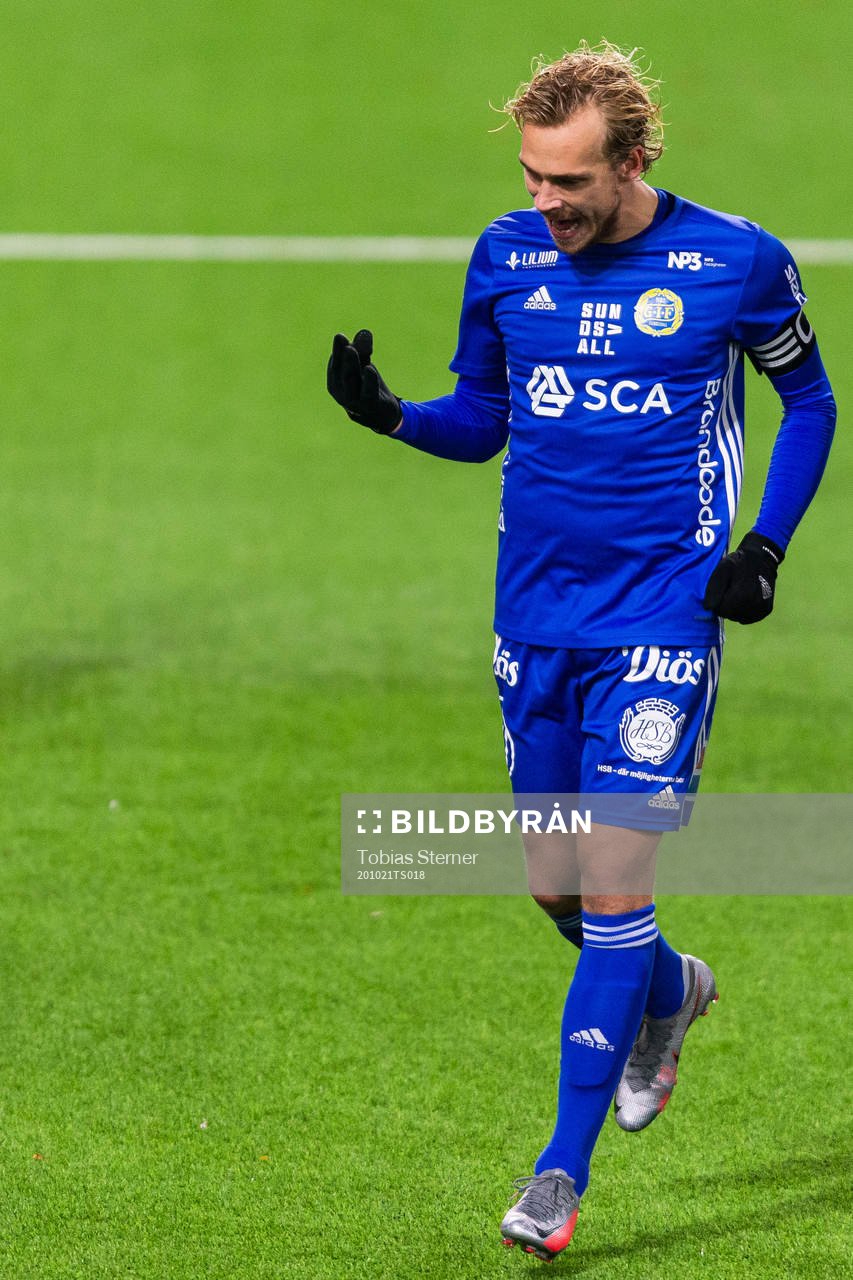 Sundsvalls Pontus Engblom jublar efter 0-3 under fotbollsmatchen i Superettan mellan Dalkurd och GIF Sundsvall den 21 oktober 2020 i Uppsala.