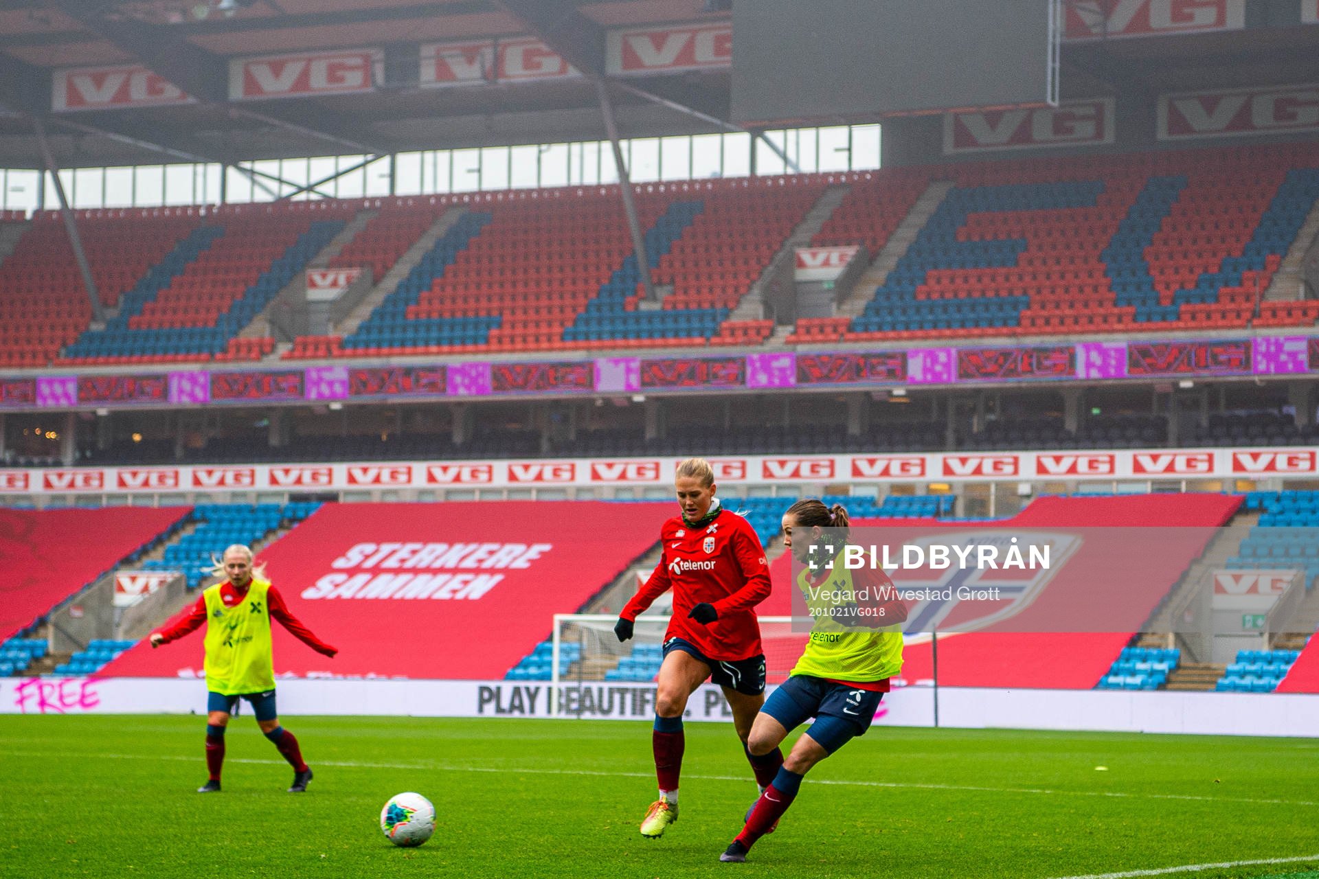 Lisa-Marie Karlseng Utland and Tuva Hansen of the Norwegian