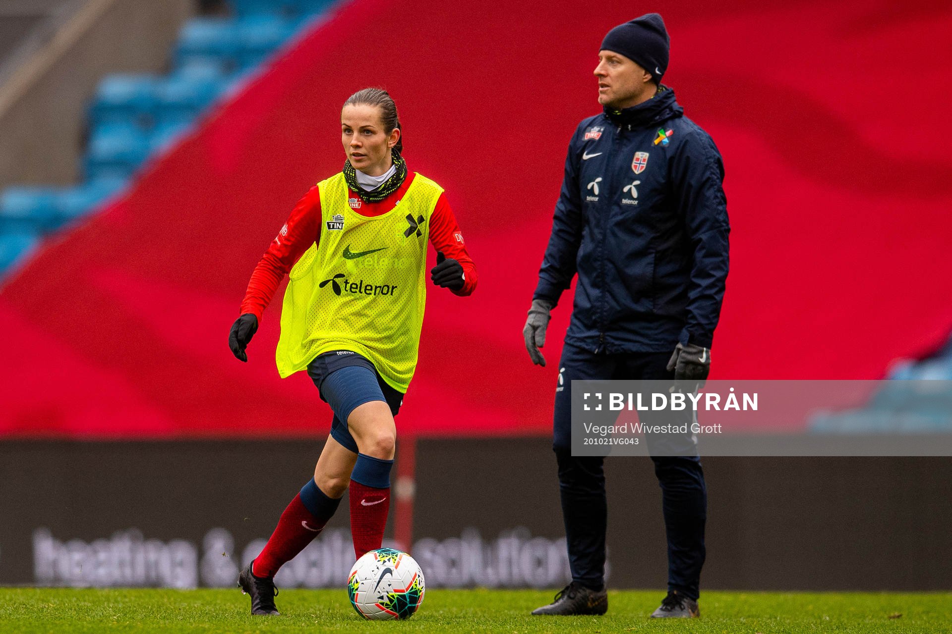 Tuva Hansen and Anders Jacobson, assistant coach of the