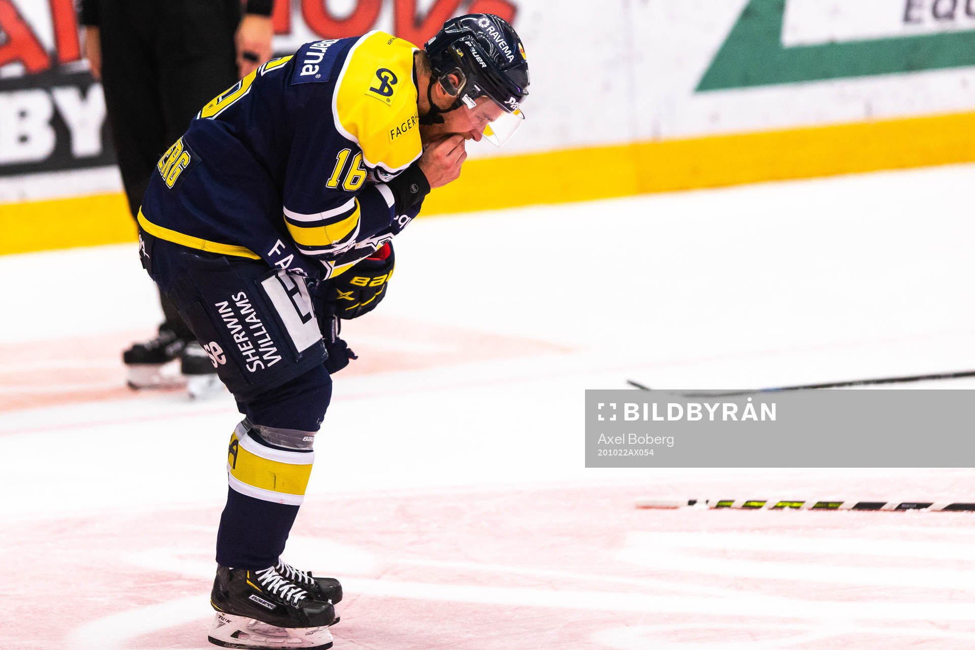s Filip Sandberg har ont i munnen