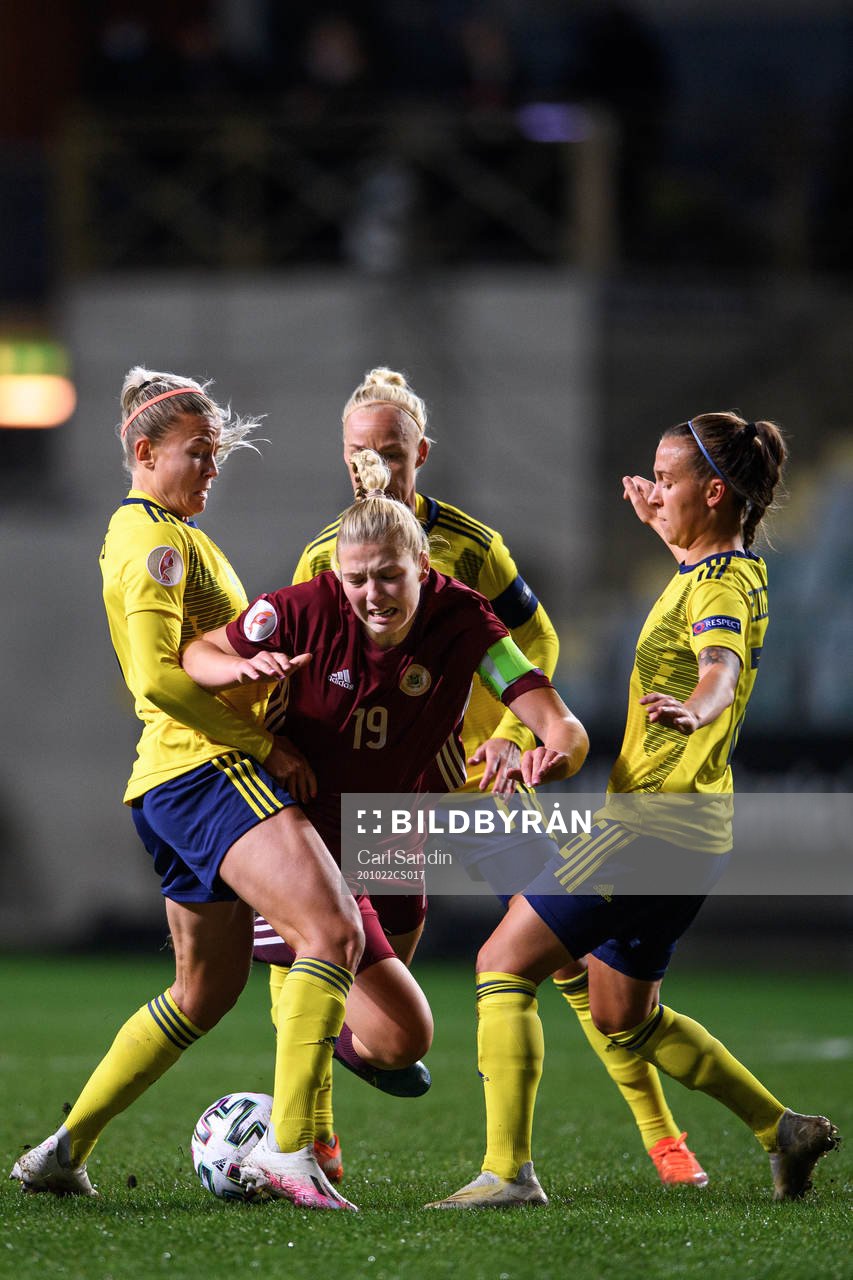 Hanna Glas, Caroline Seger and Julia Roddar of Sweden
