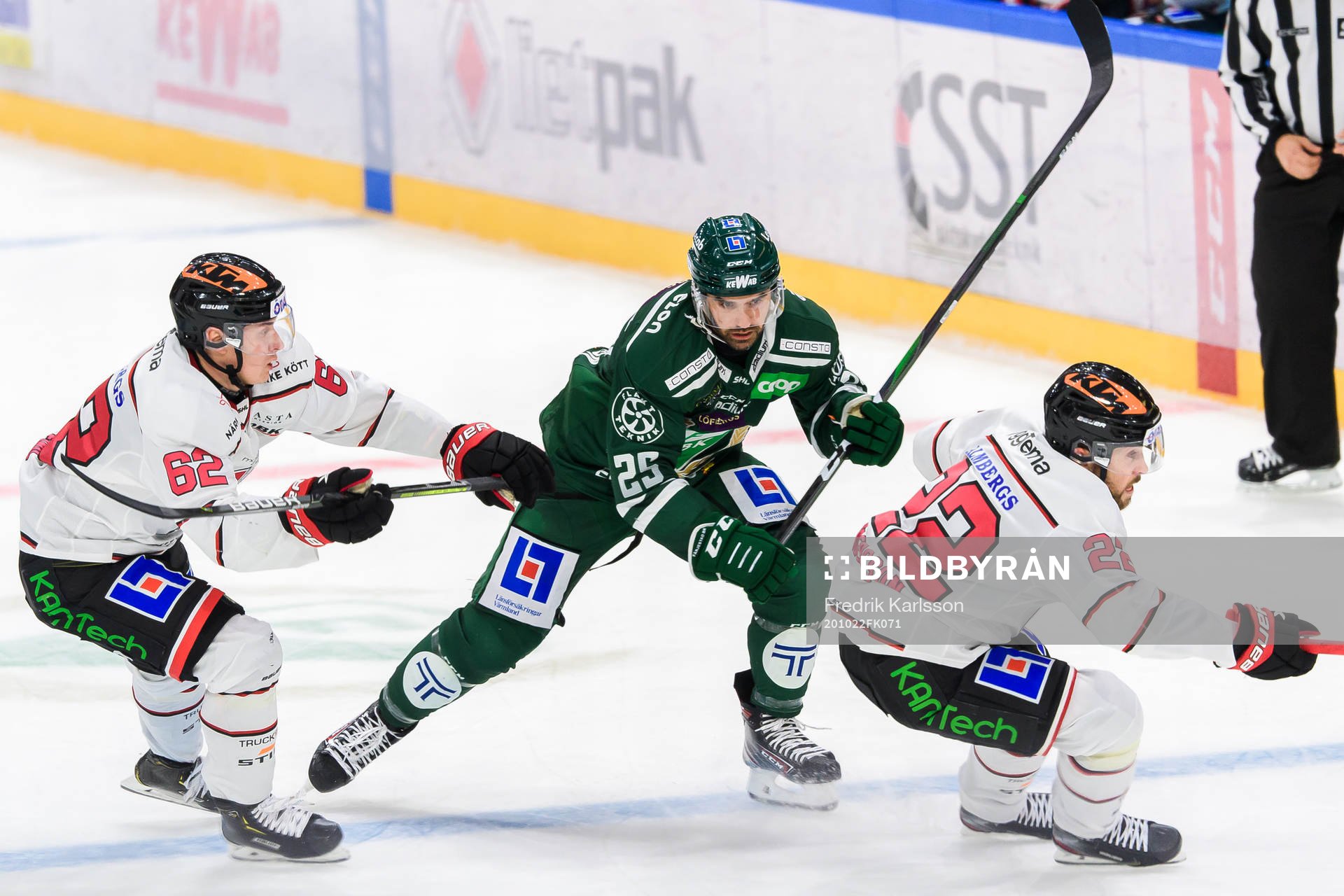 Örebros Robert Leino, Färjestads Martin Johansson och