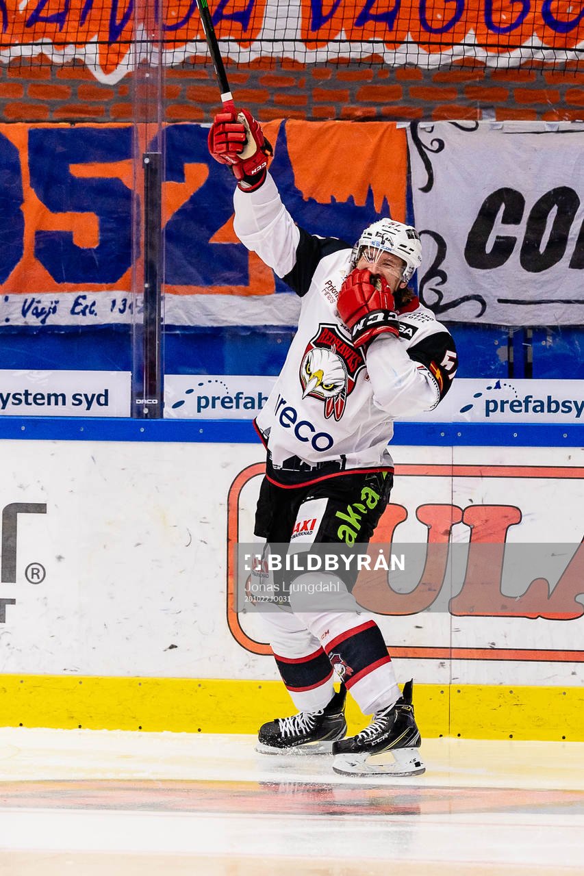 Malmö Redhawks Emil Sylvegård jublar