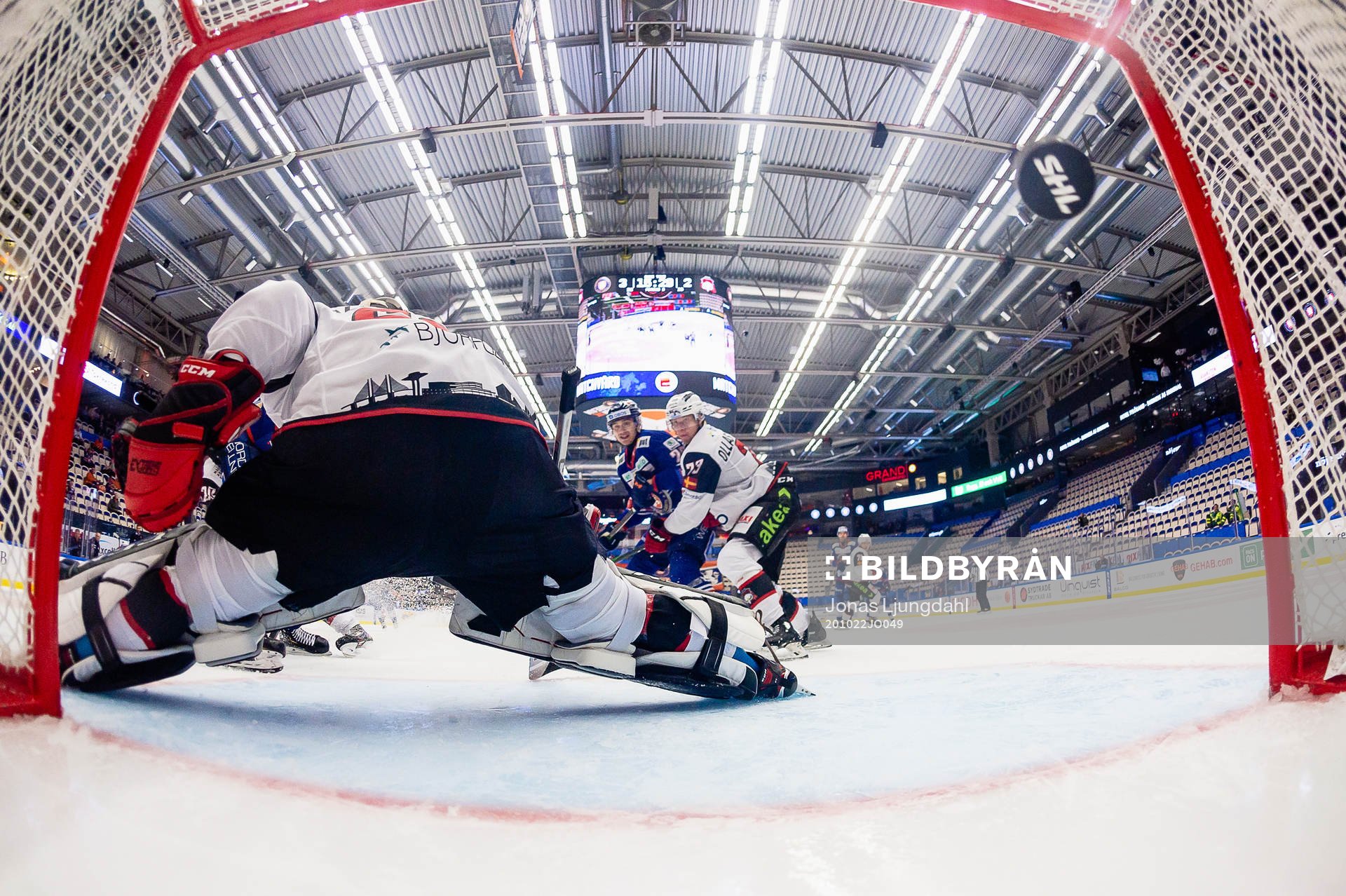 Växjös Juuso Vainio (ej i bild) gör mål 4-2 bakom