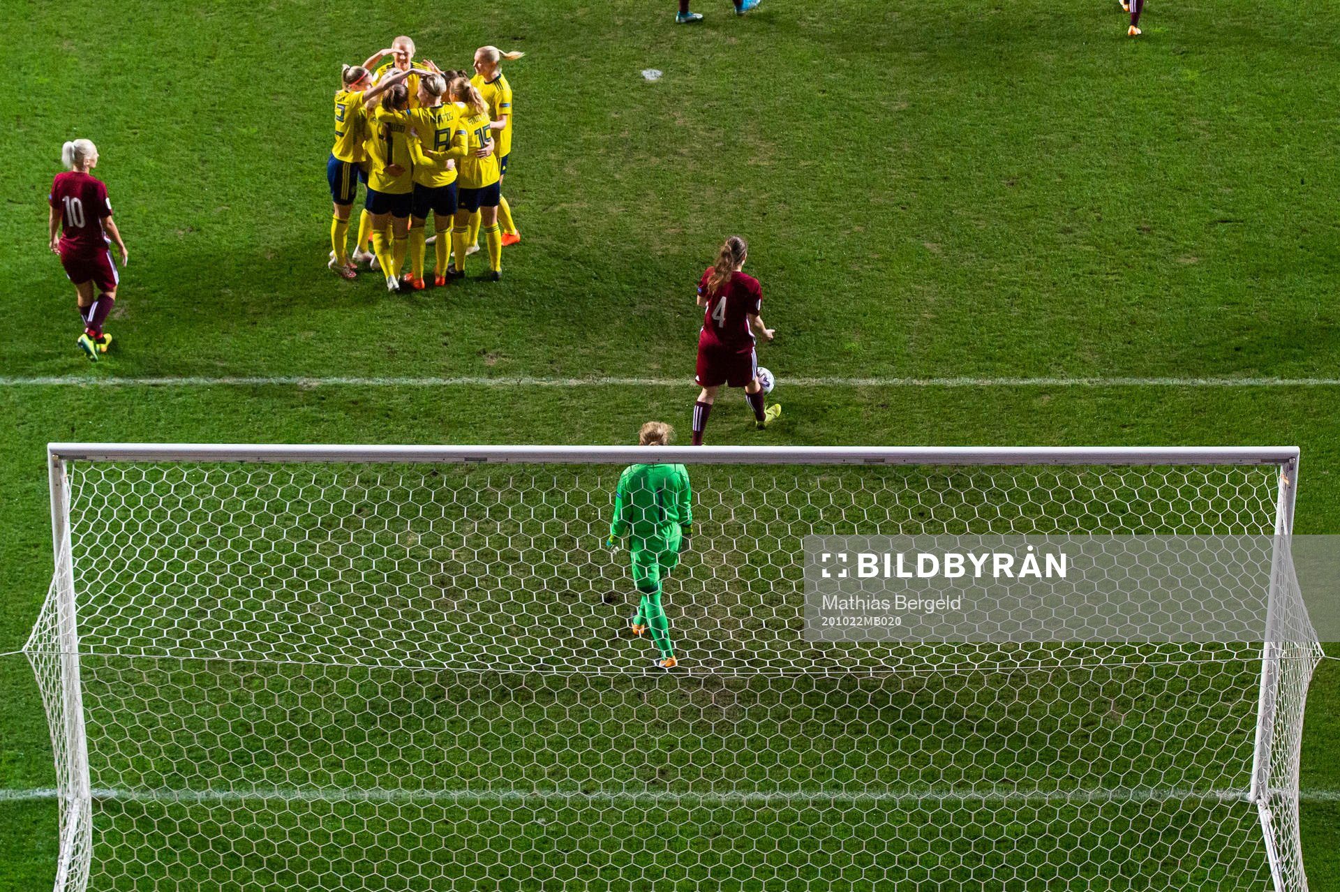 Players of Sweden celebrate