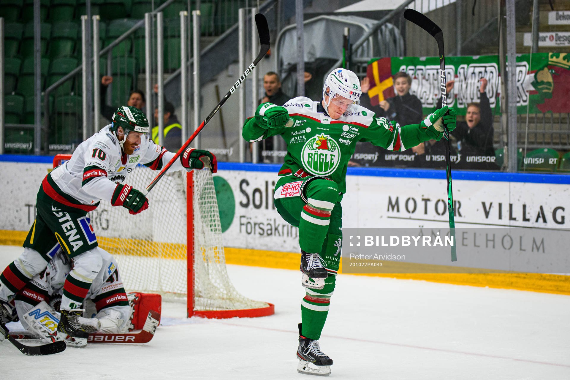 Rögles Anton Bengtsson jublar